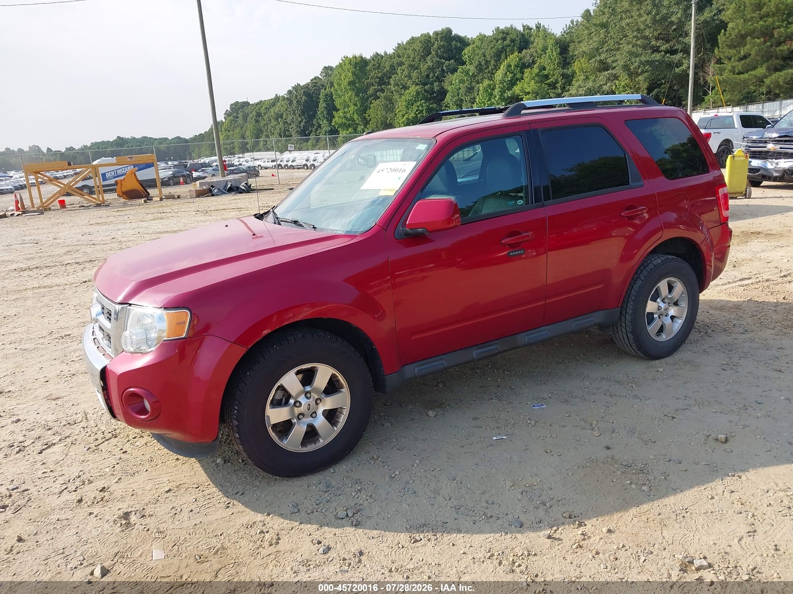 2011 Ford Escape Limited Red vin: 1FMCU0EG2BKB84920