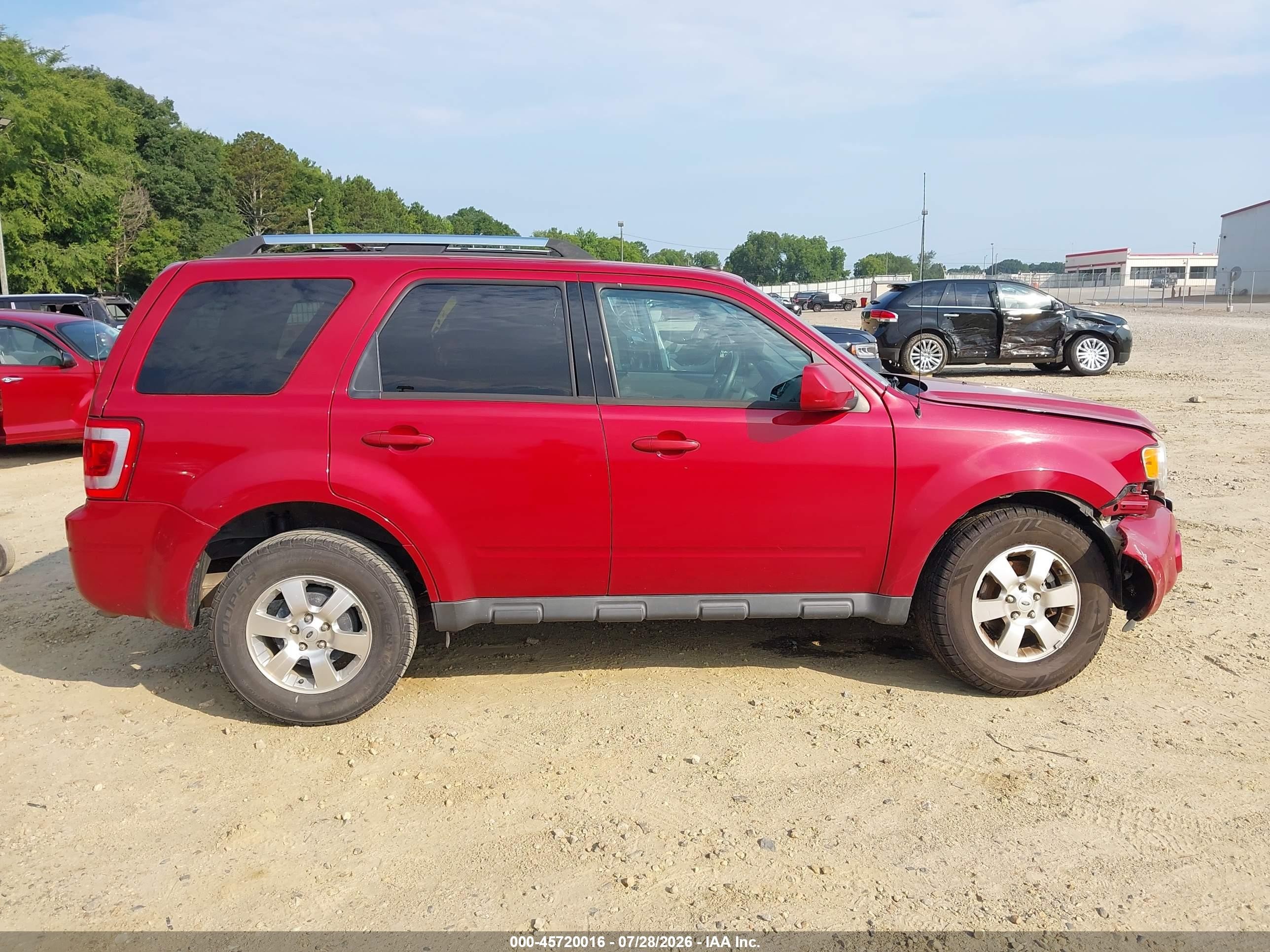 2011 Ford Escape Limited Red vin: 1FMCU0EG2BKB84920