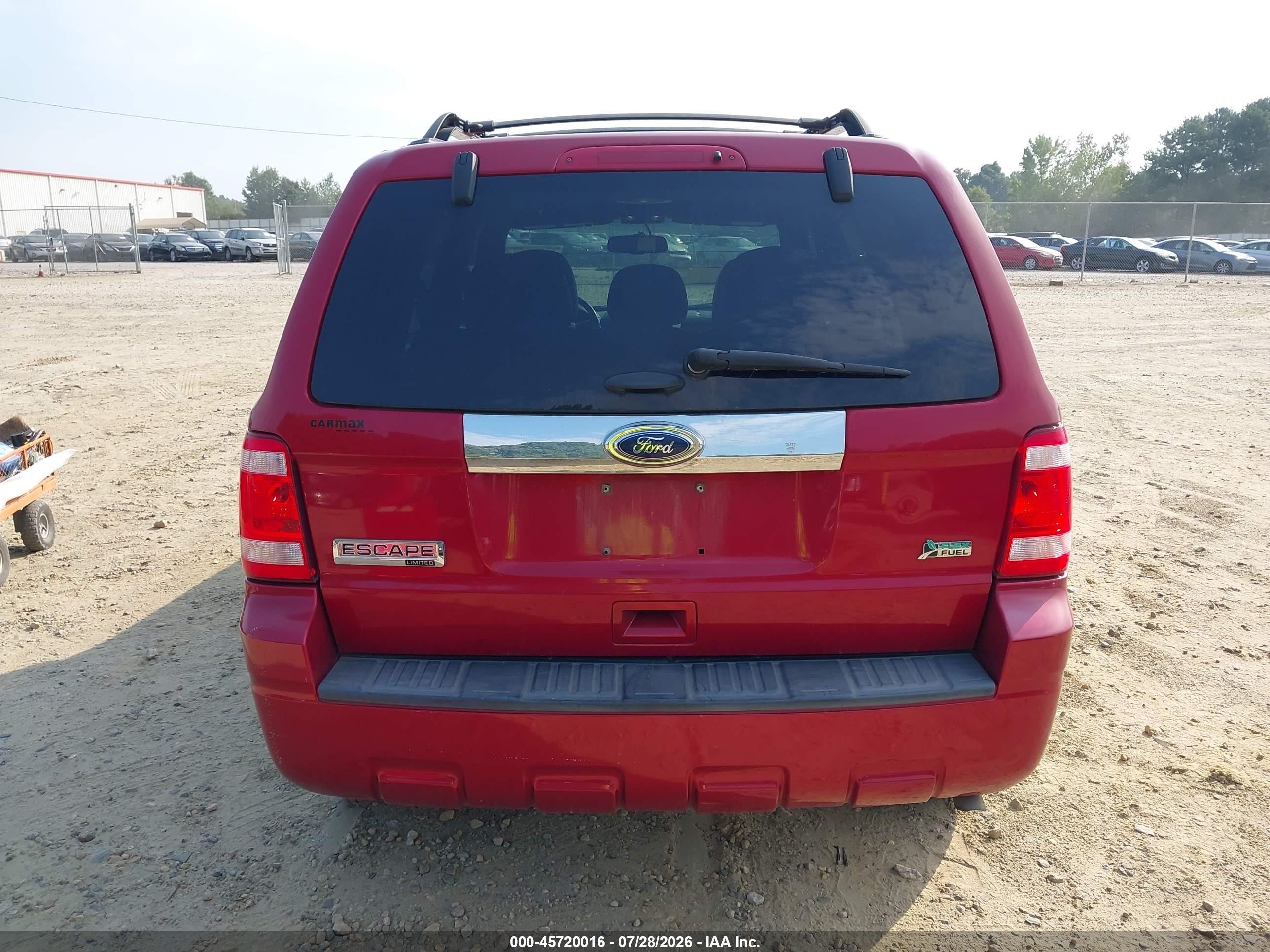 2011 Ford Escape Limited Red vin: 1FMCU0EG2BKB84920