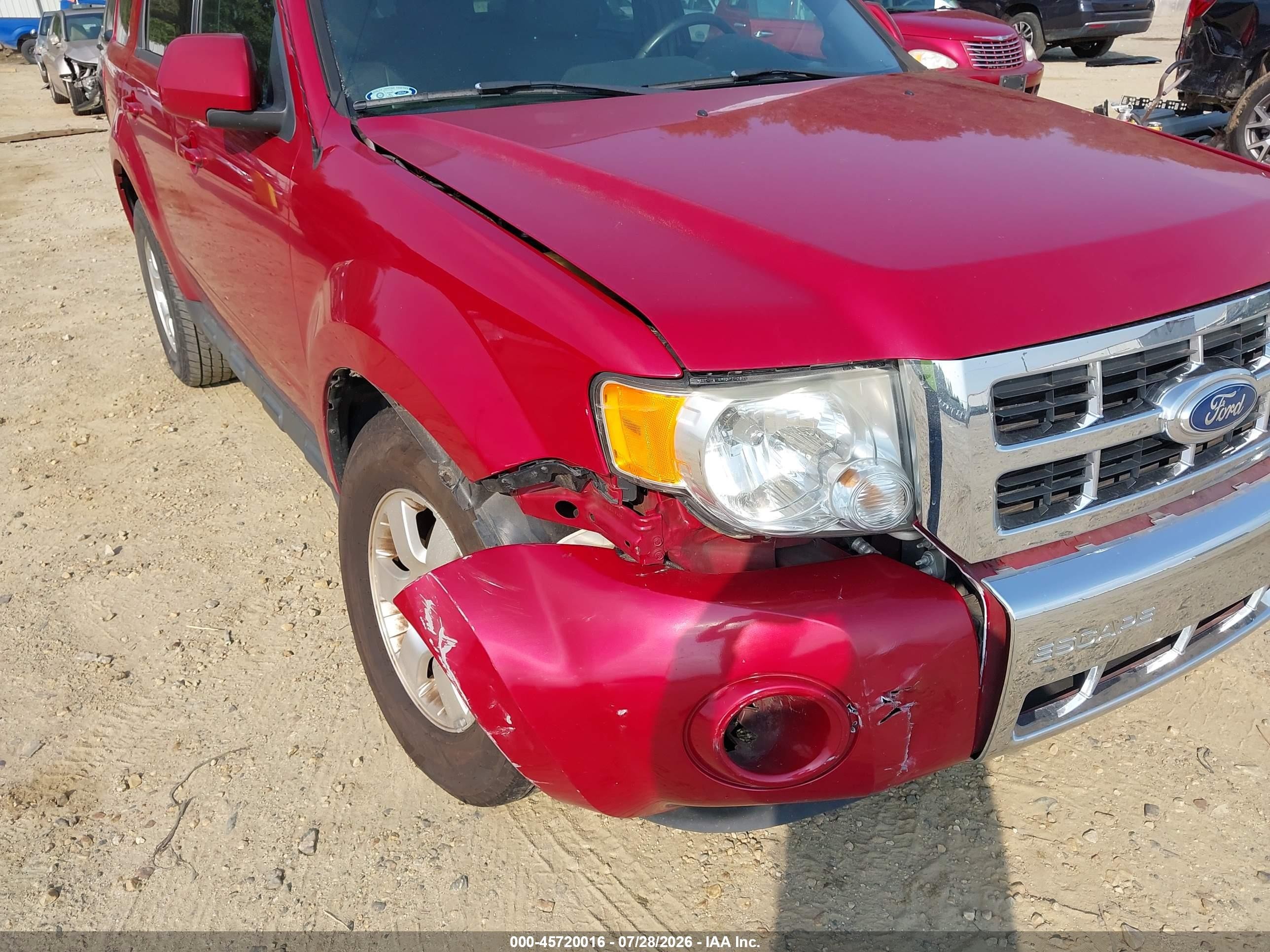 2011 Ford Escape Limited Red vin: 1FMCU0EG2BKB84920