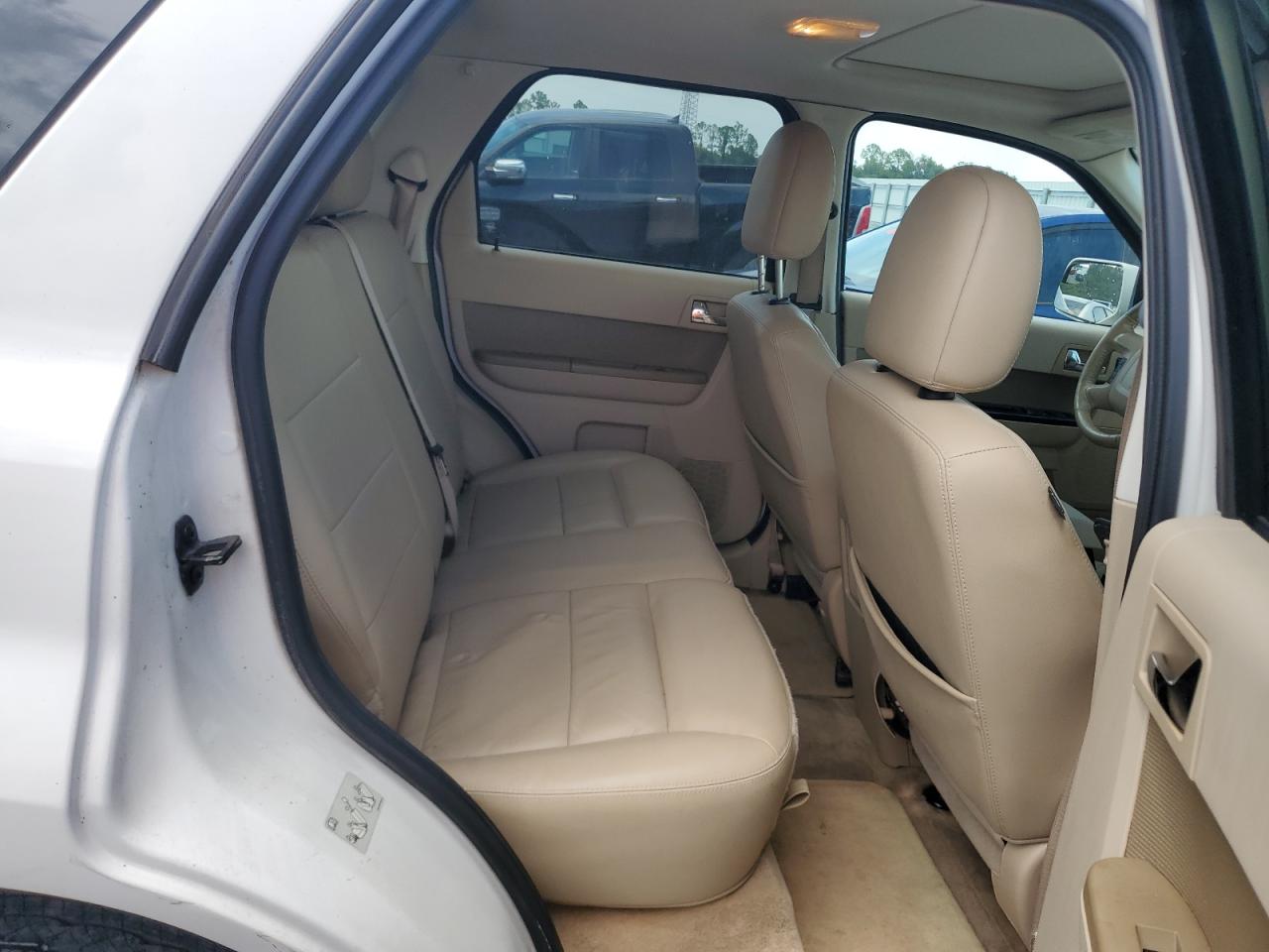 2011 Ford Escape Limited White vin: 1FMCU0EG2BKC28821