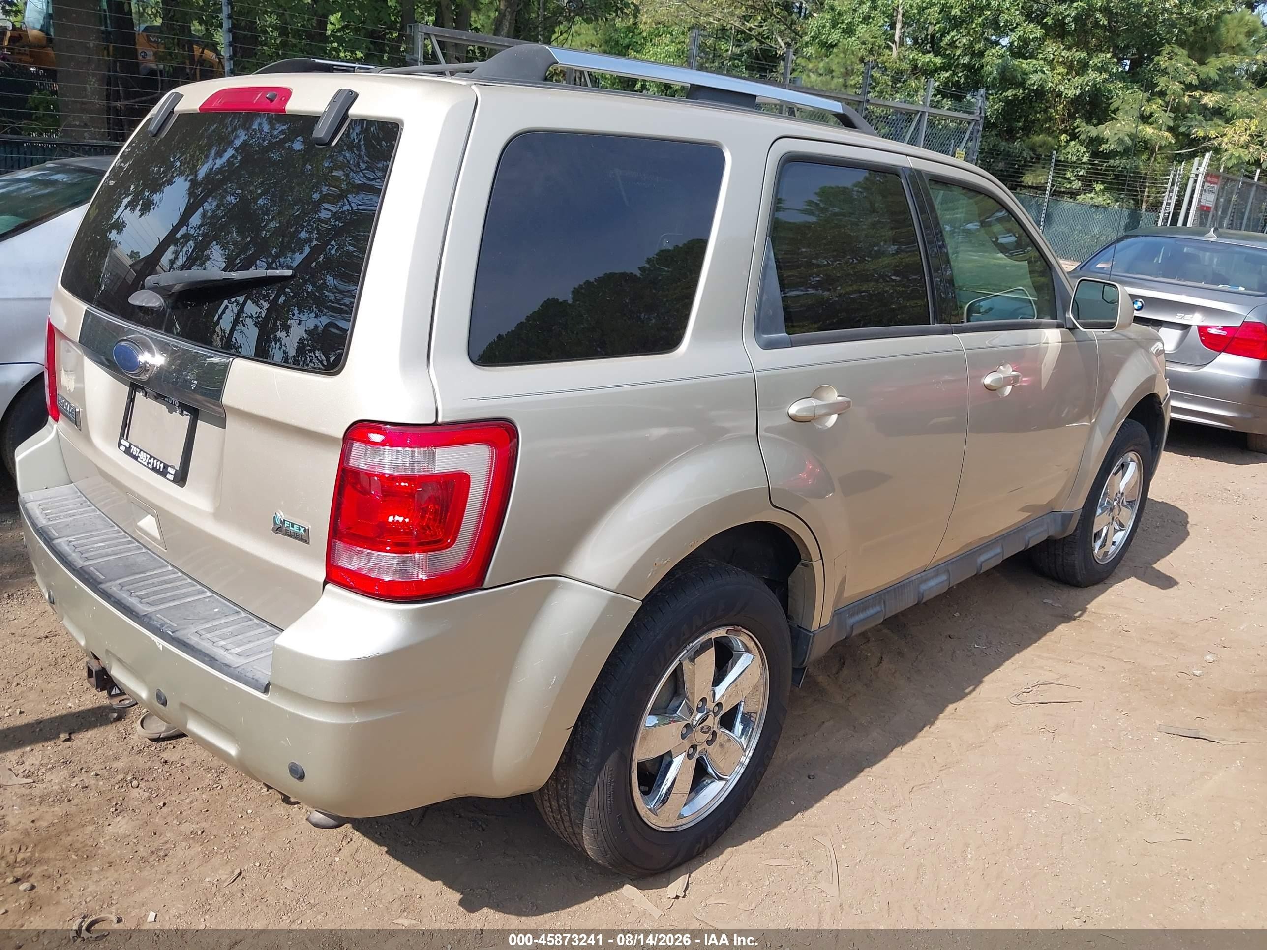 2012 Ford Escape Limited Золотой vin: 1FMCU0EG2CKC16993