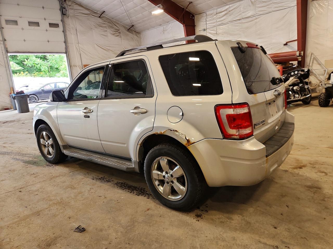 2010 Ford Escape Limited Silver vin: 1FMCU0EG3AKA01684