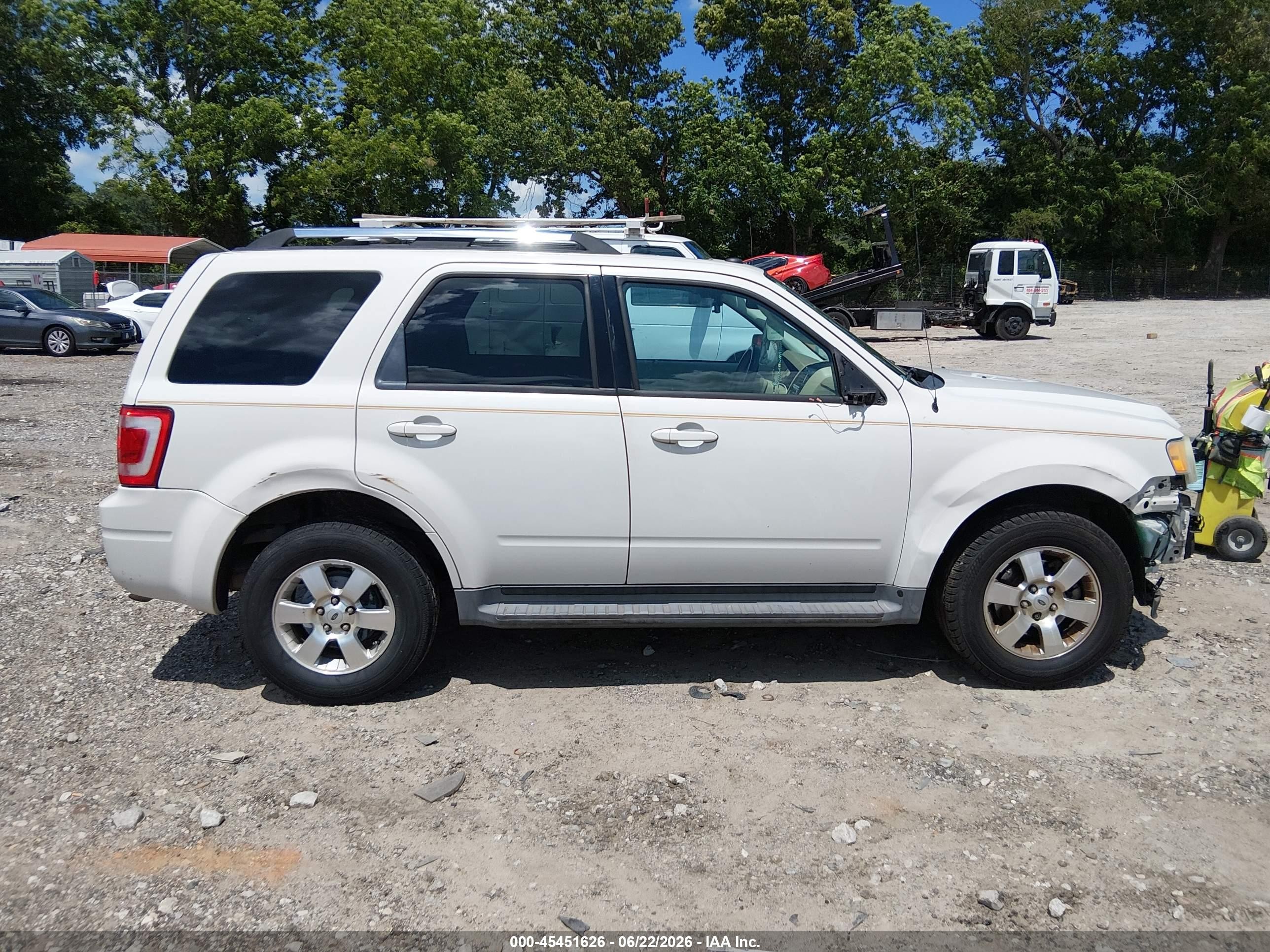 2011 Ford Escape Limited White vin: 1FMCU0EG3BKC47751