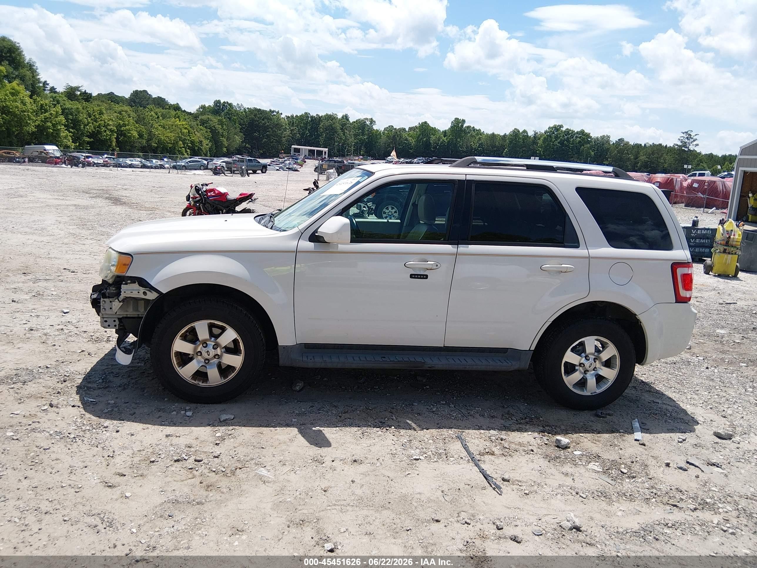 2011 Ford Escape Limited White vin: 1FMCU0EG3BKC47751