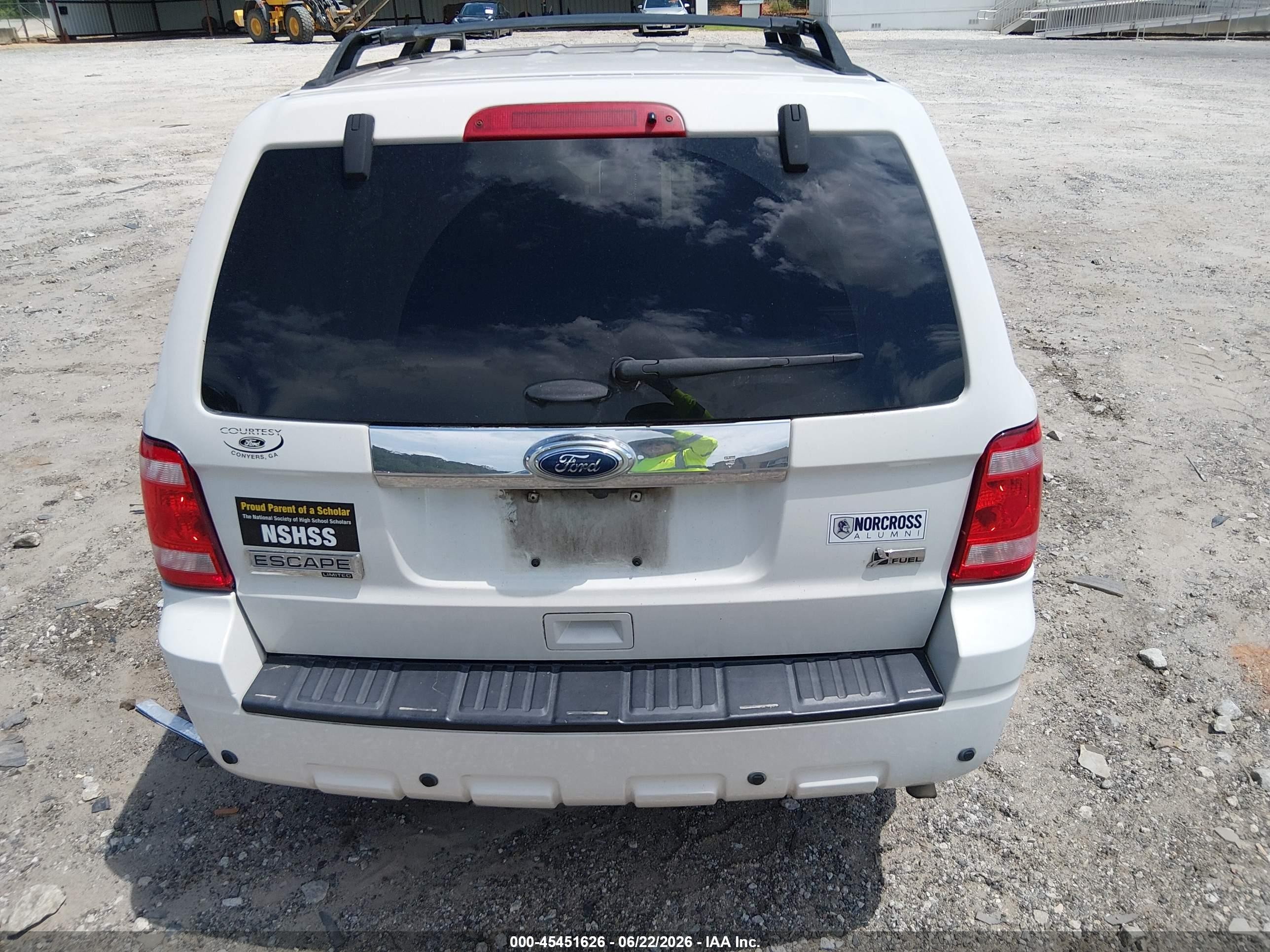 2011 Ford Escape Limited White vin: 1FMCU0EG3BKC47751