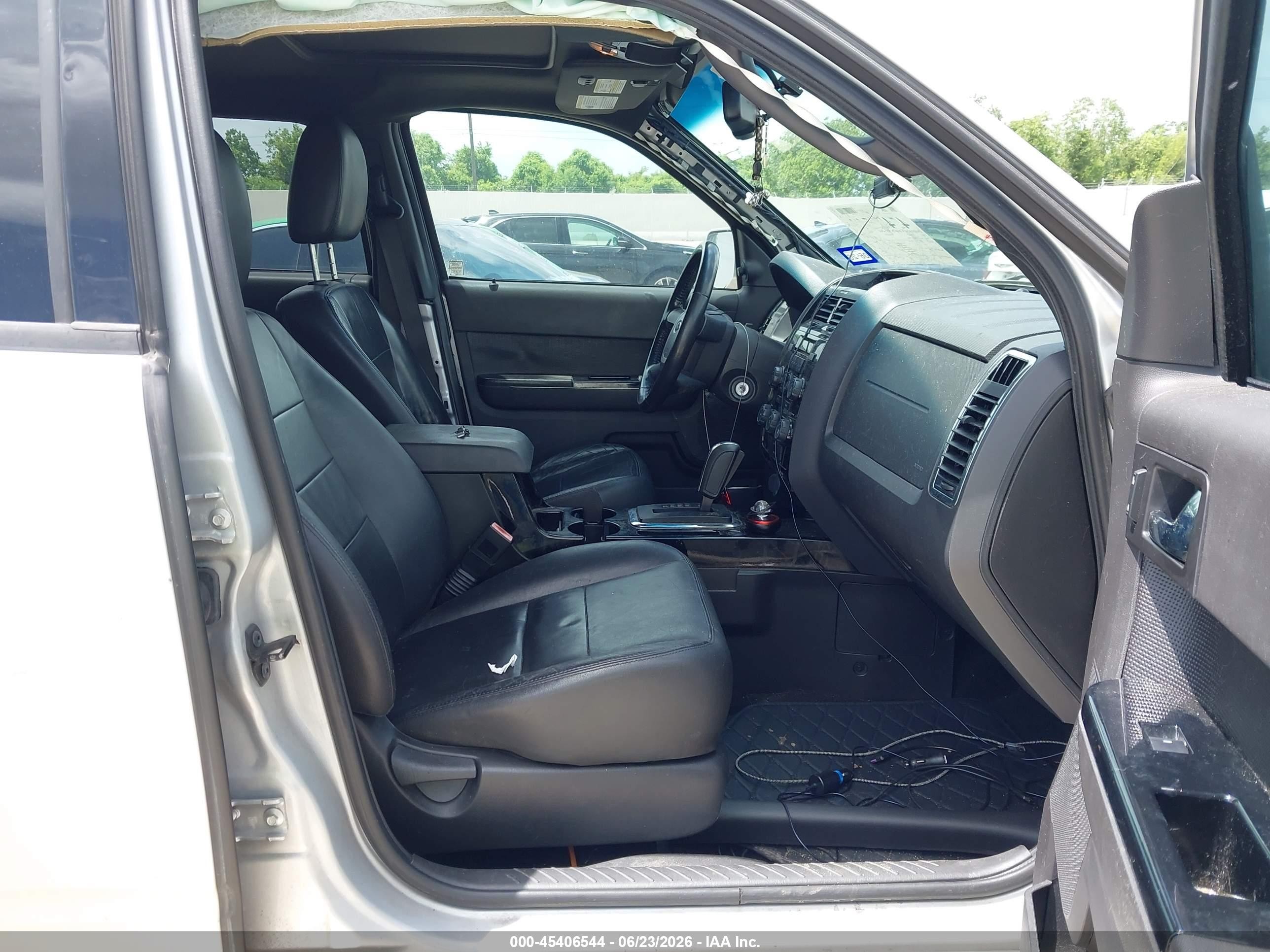 2012 Ford Escape Limited Silver vin: 1FMCU0EG3CKA75304