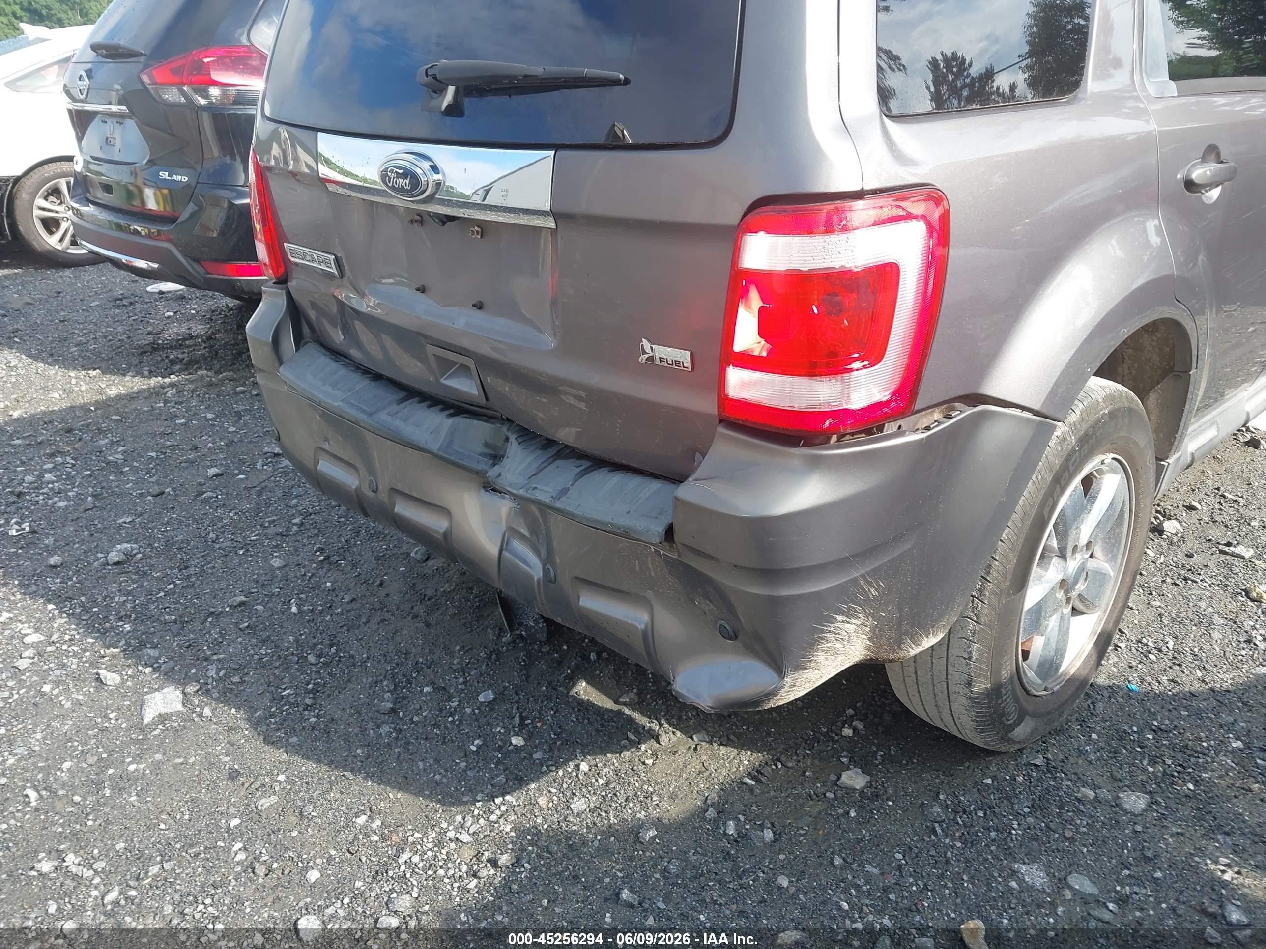 2010 Ford Escape Limited Gray vin: 1FMCU0EG4AKC61012