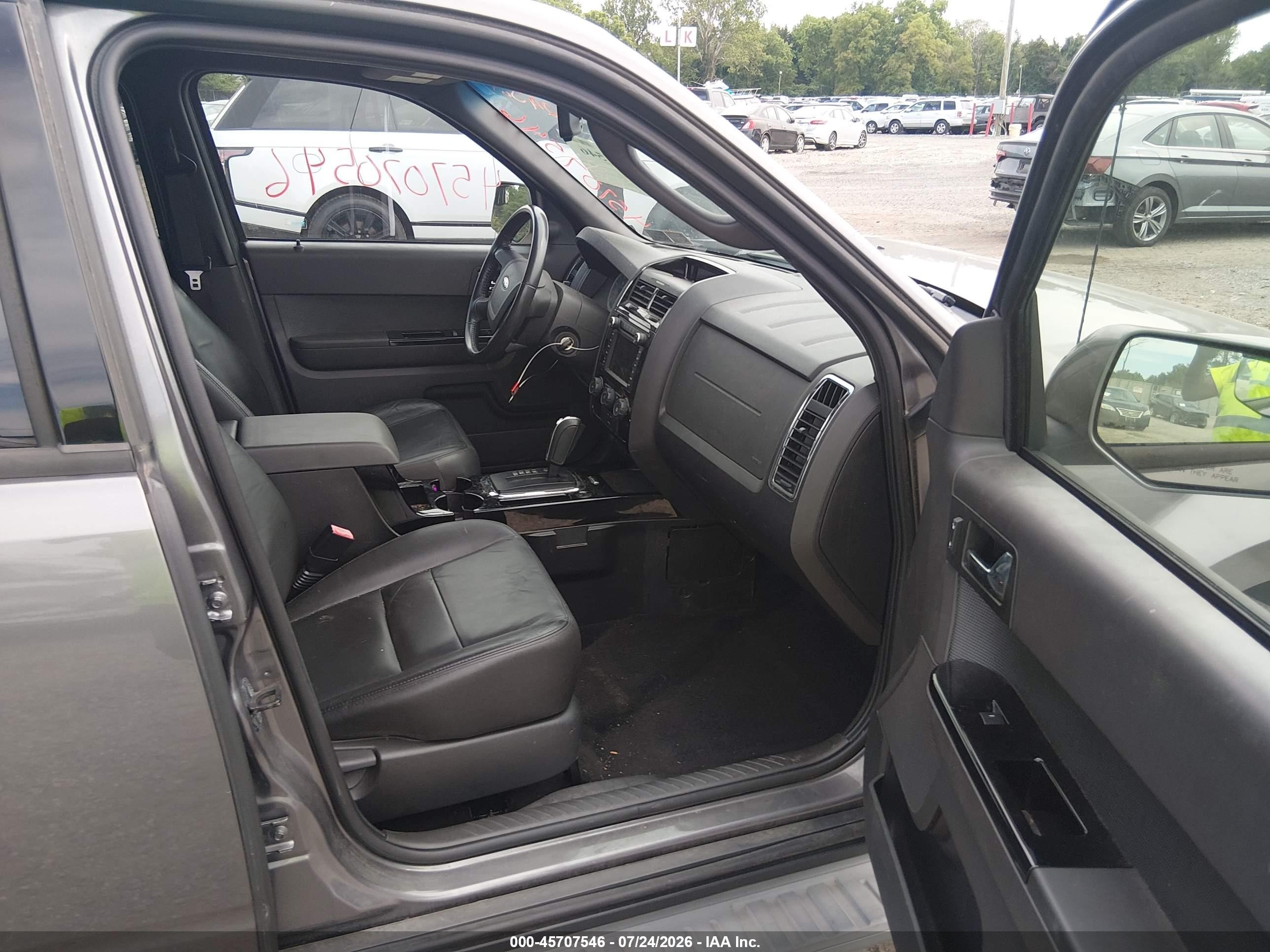 2011 Ford Escape Limited Серый vin: 1FMCU0EG4BKA25820