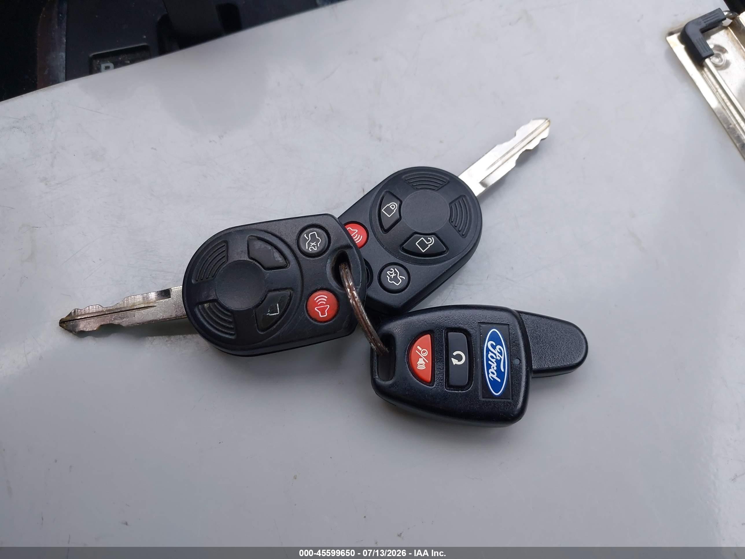 2011 Ford Escape Limited Черный vin: 1FMCU0EG4BKB72557