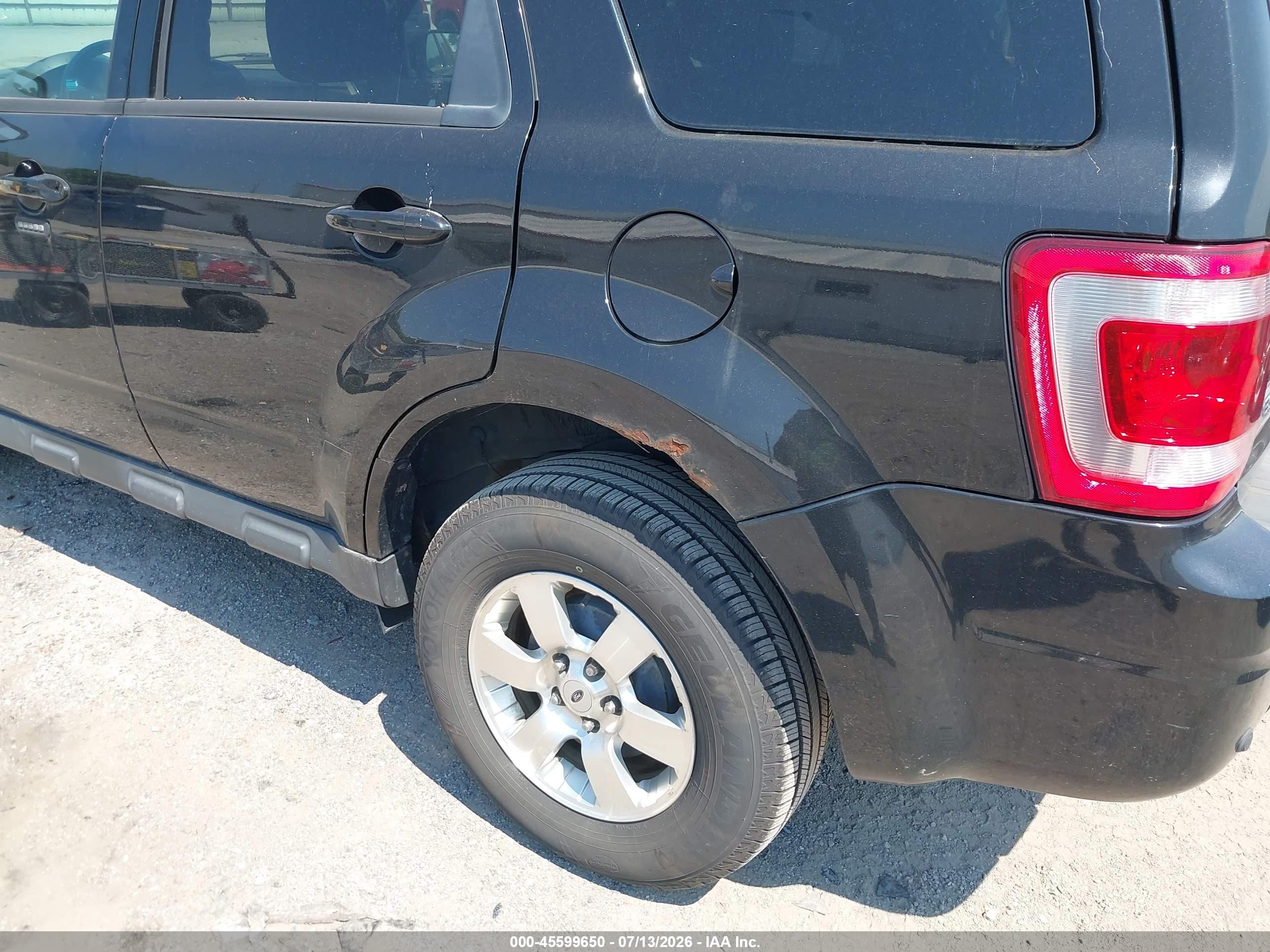 2011 Ford Escape Limited Черный vin: 1FMCU0EG4BKB72557