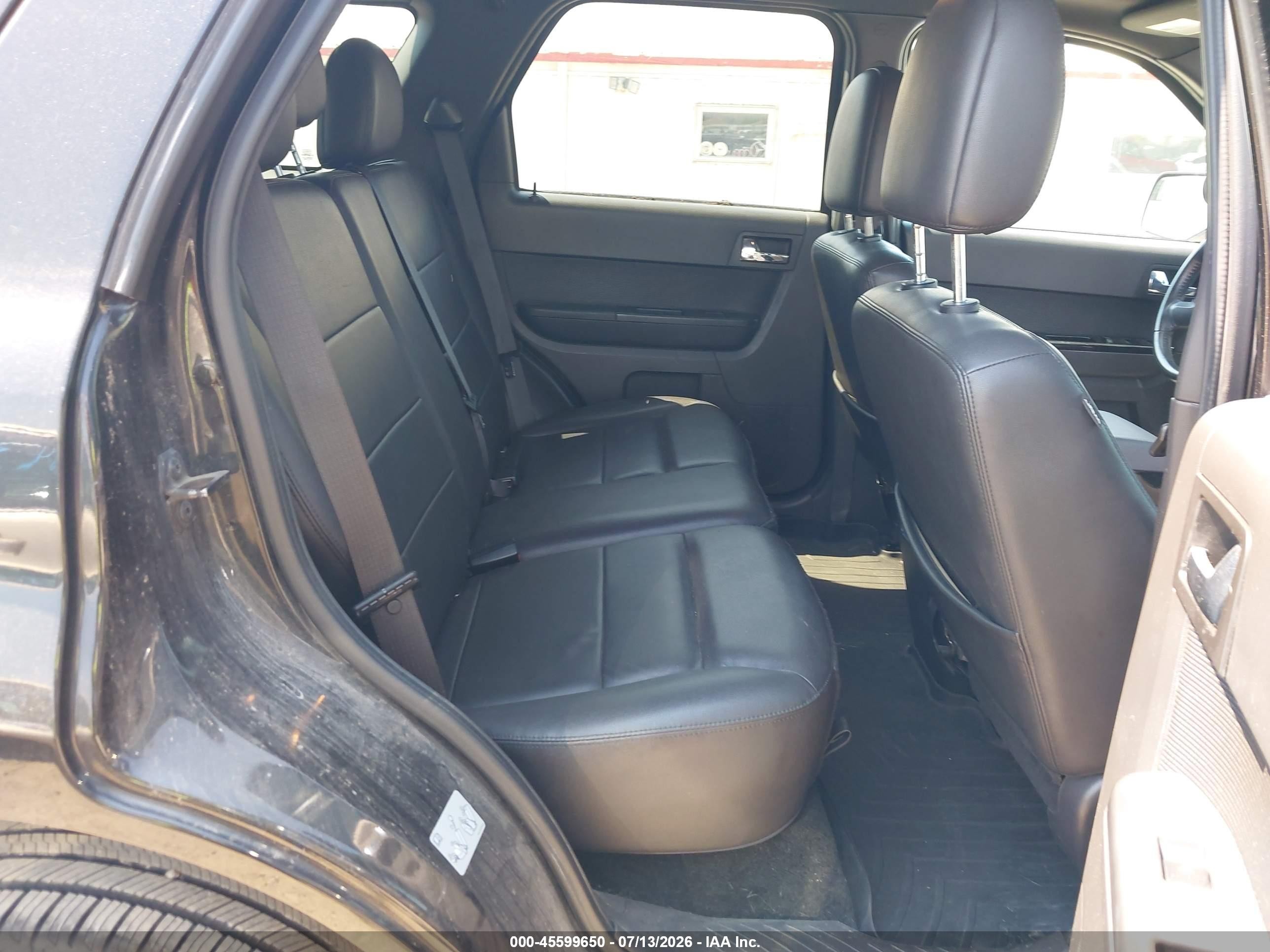 2011 Ford Escape Limited Черный vin: 1FMCU0EG4BKB72557