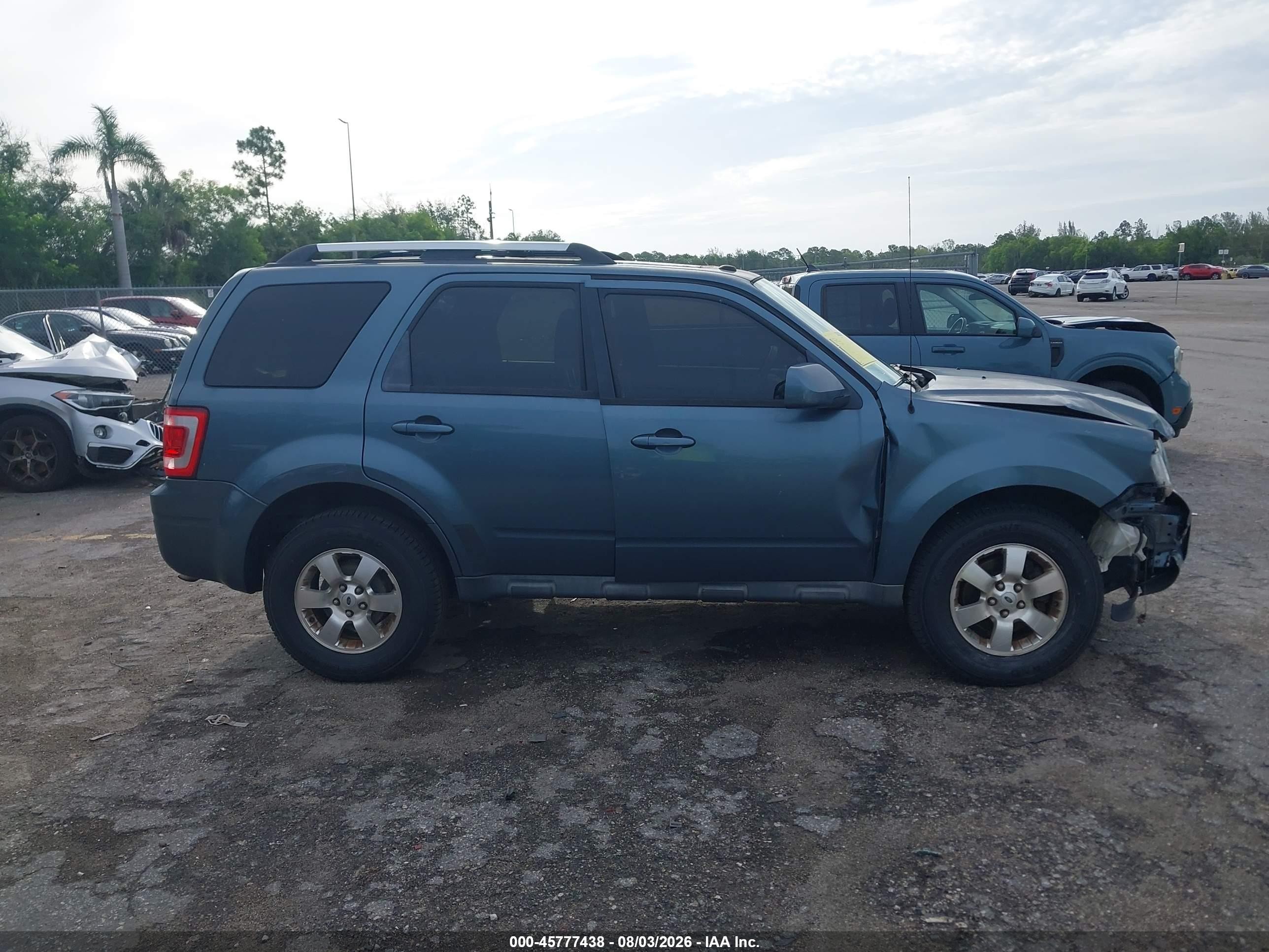 2012 Ford Escape Limited Blue vin: 1FMCU0EG4CKA03804