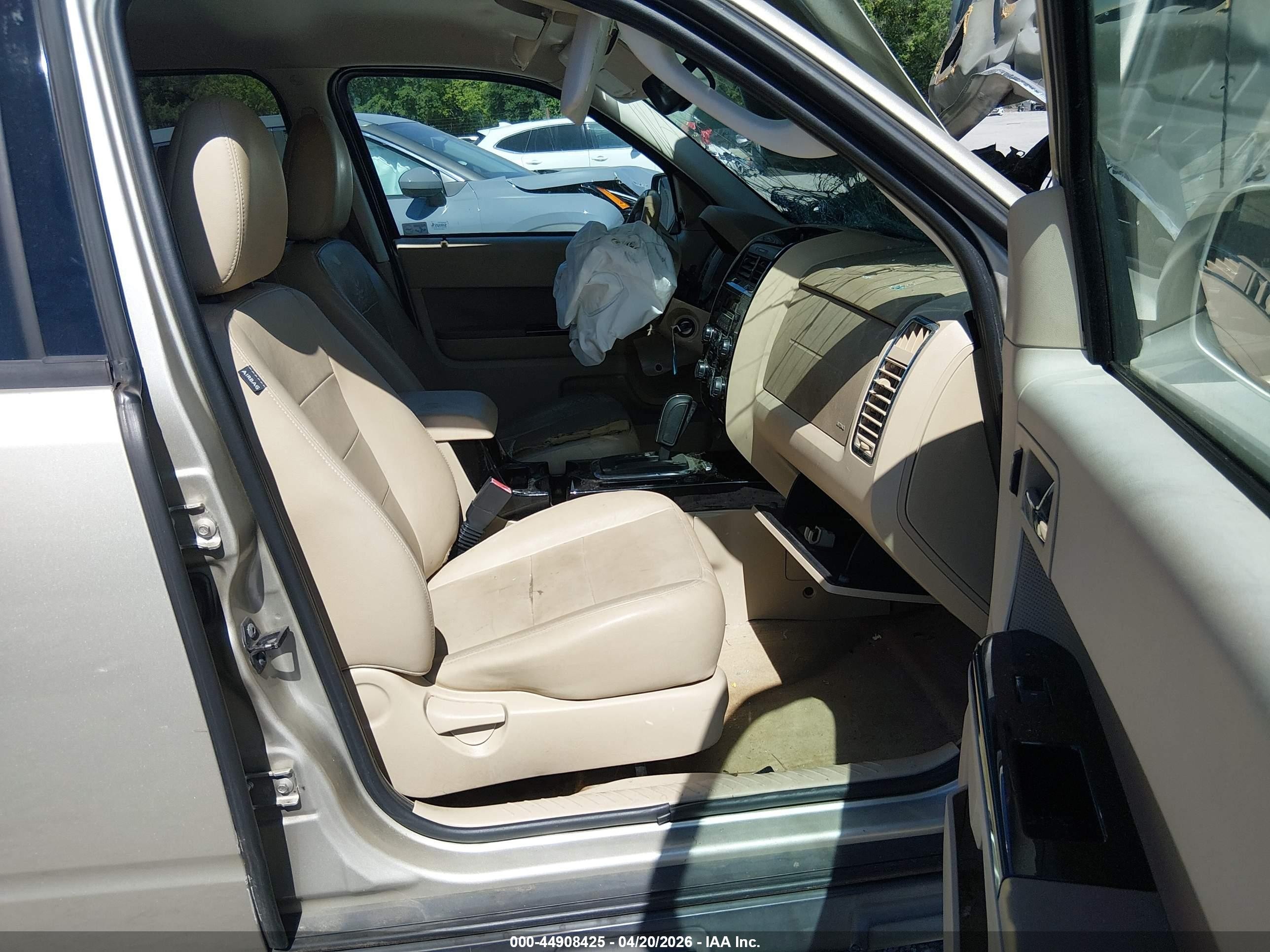 2012 Ford Escape Limited Beige vin: 1FMCU0EG4CKA41484