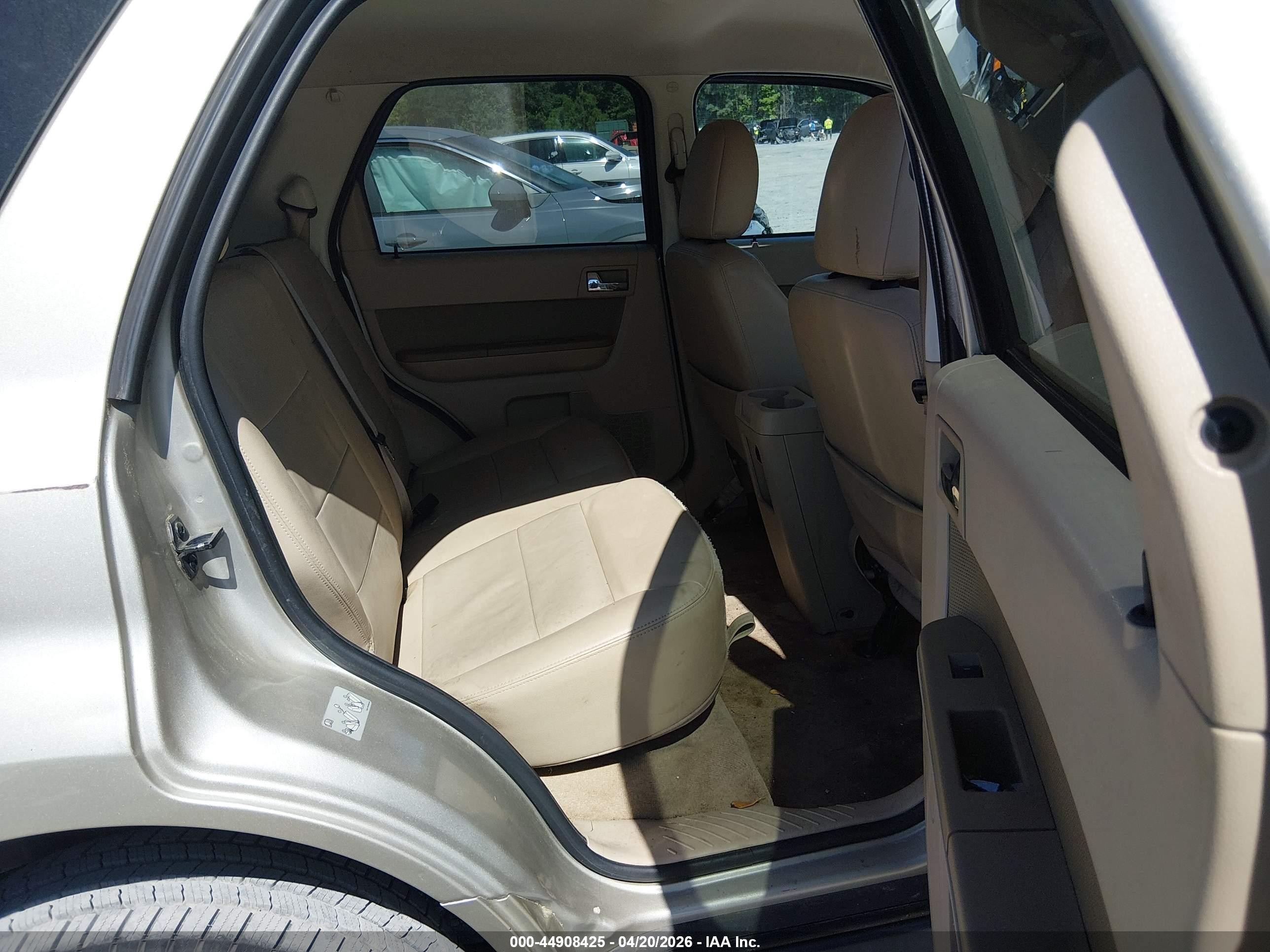 2012 Ford Escape Limited Beige vin: 1FMCU0EG4CKA41484