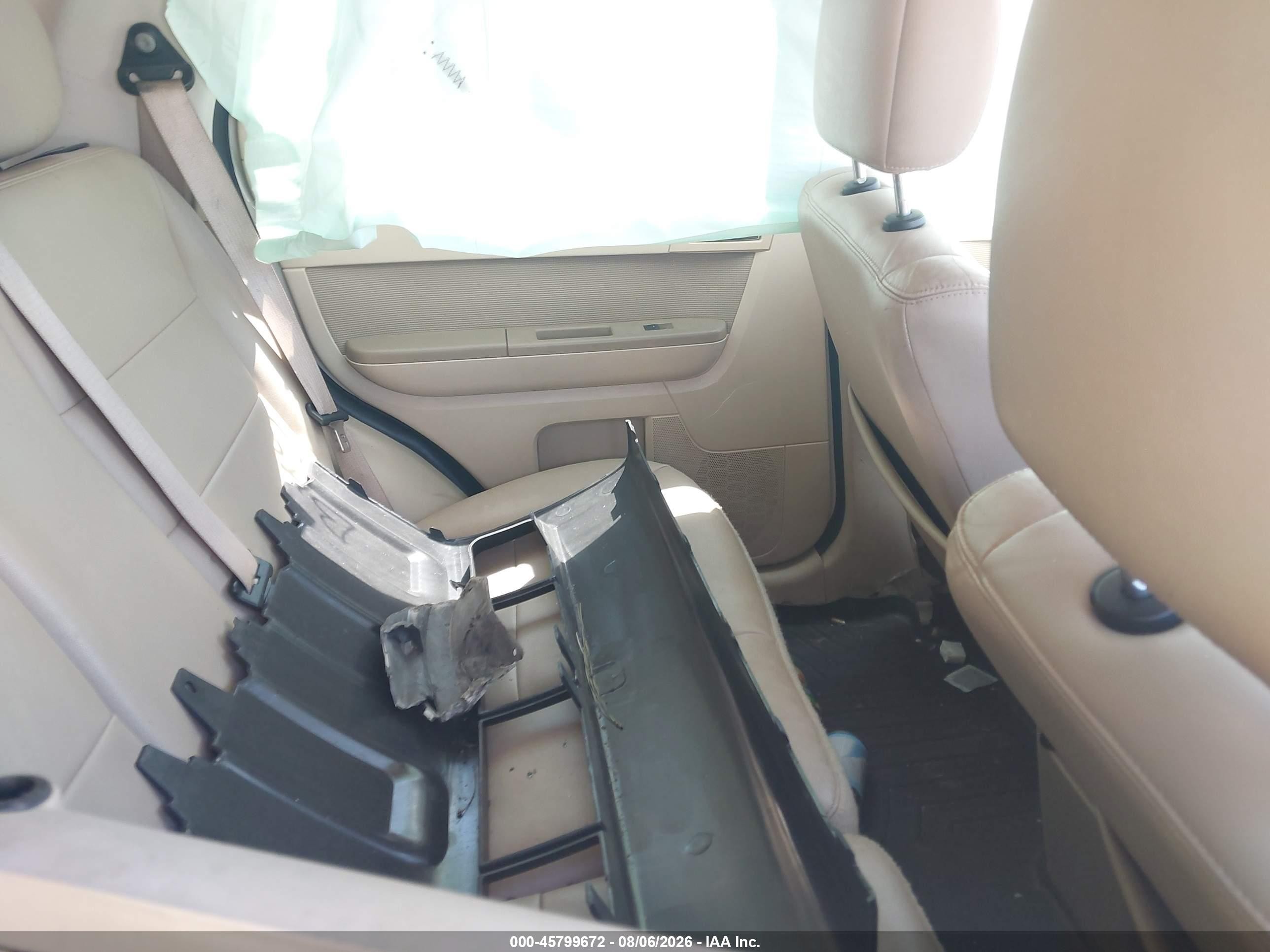 2011 Ford Escape Limited White vin: 1FMCU0EG5BKA03910