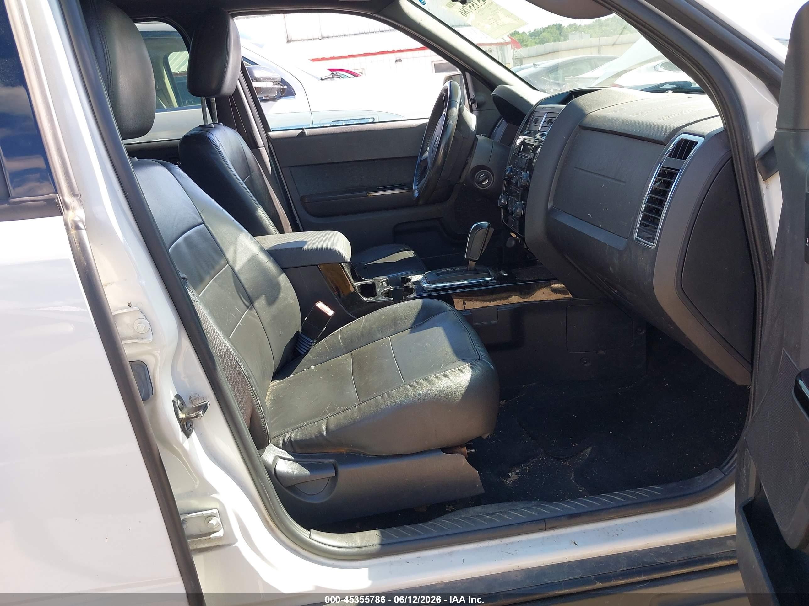 2011 Ford Escape Limited White vin: 1FMCU0EG5BKA37118