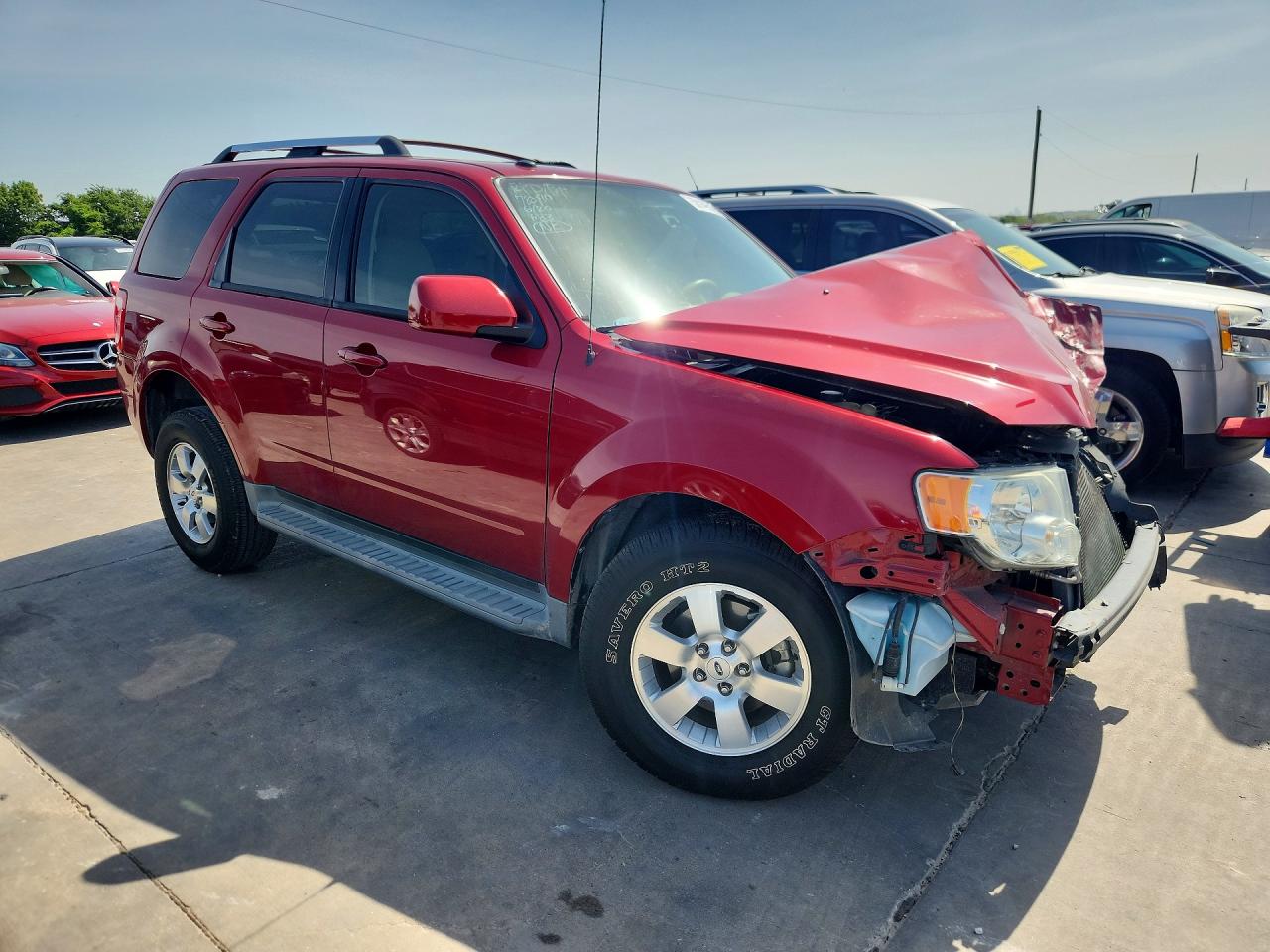 2011 Ford Escape Limited Red vin: 1FMCU0EG6BKA55417