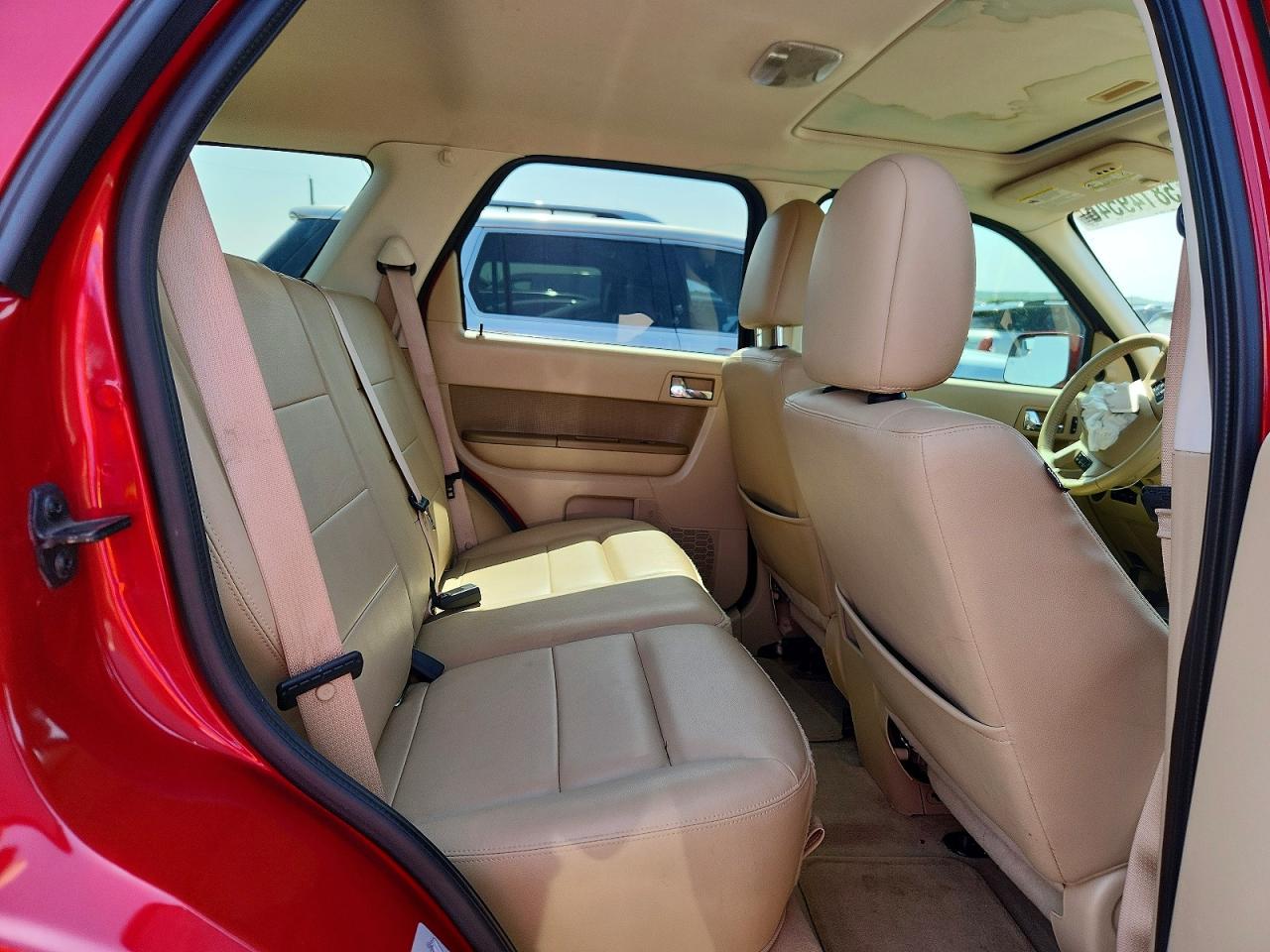 2011 Ford Escape Limited Red vin: 1FMCU0EG6BKA55417
