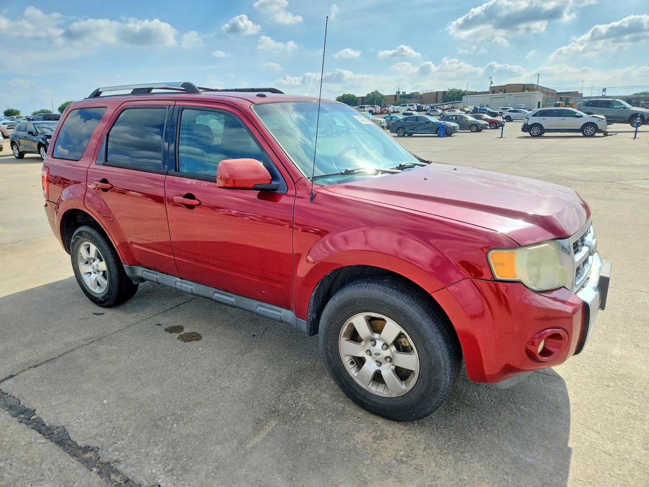 2011 Ford Escape Limited Red vin: 1FMCU0EG6BKB48471