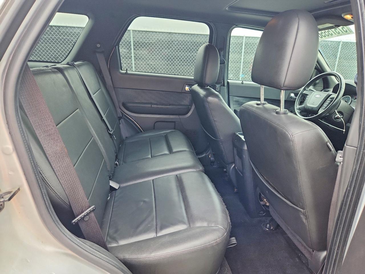 2011 Ford Escape Limited Silver vin: 1FMCU0EG6BKB95581