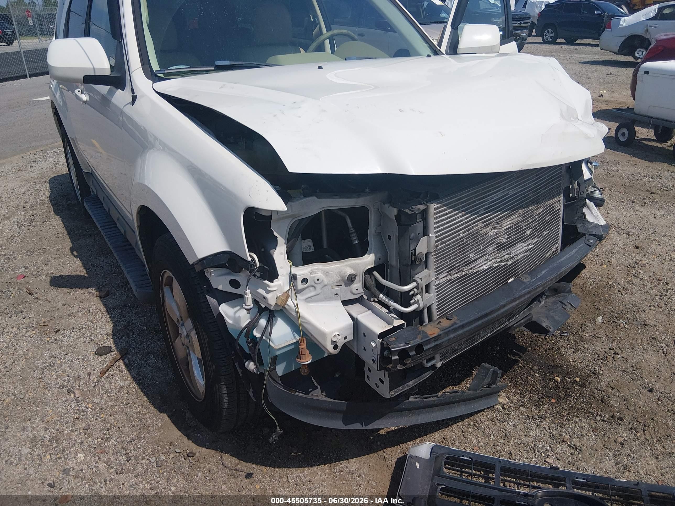2011 Ford Escape Limited White vin: 1FMCU0EG6BKC08555