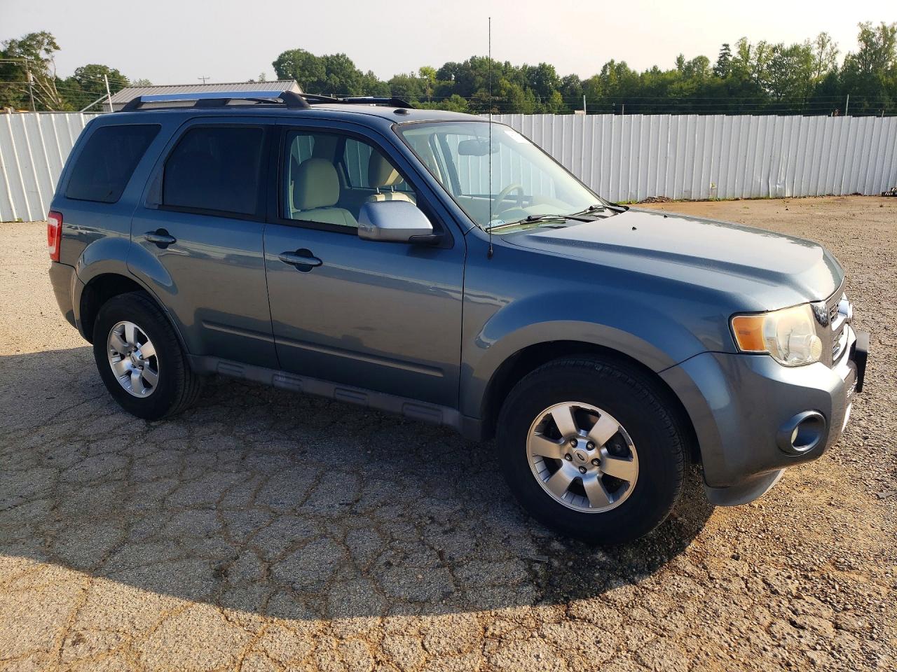 2012 Ford Escape Limited Blue vin: 1FMCU0EG6CKC76985