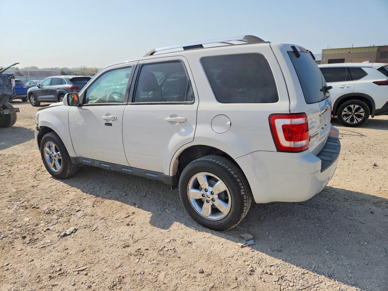 2010 Ford Escape Limited White vin: 1FMCU0EG7AKB91098