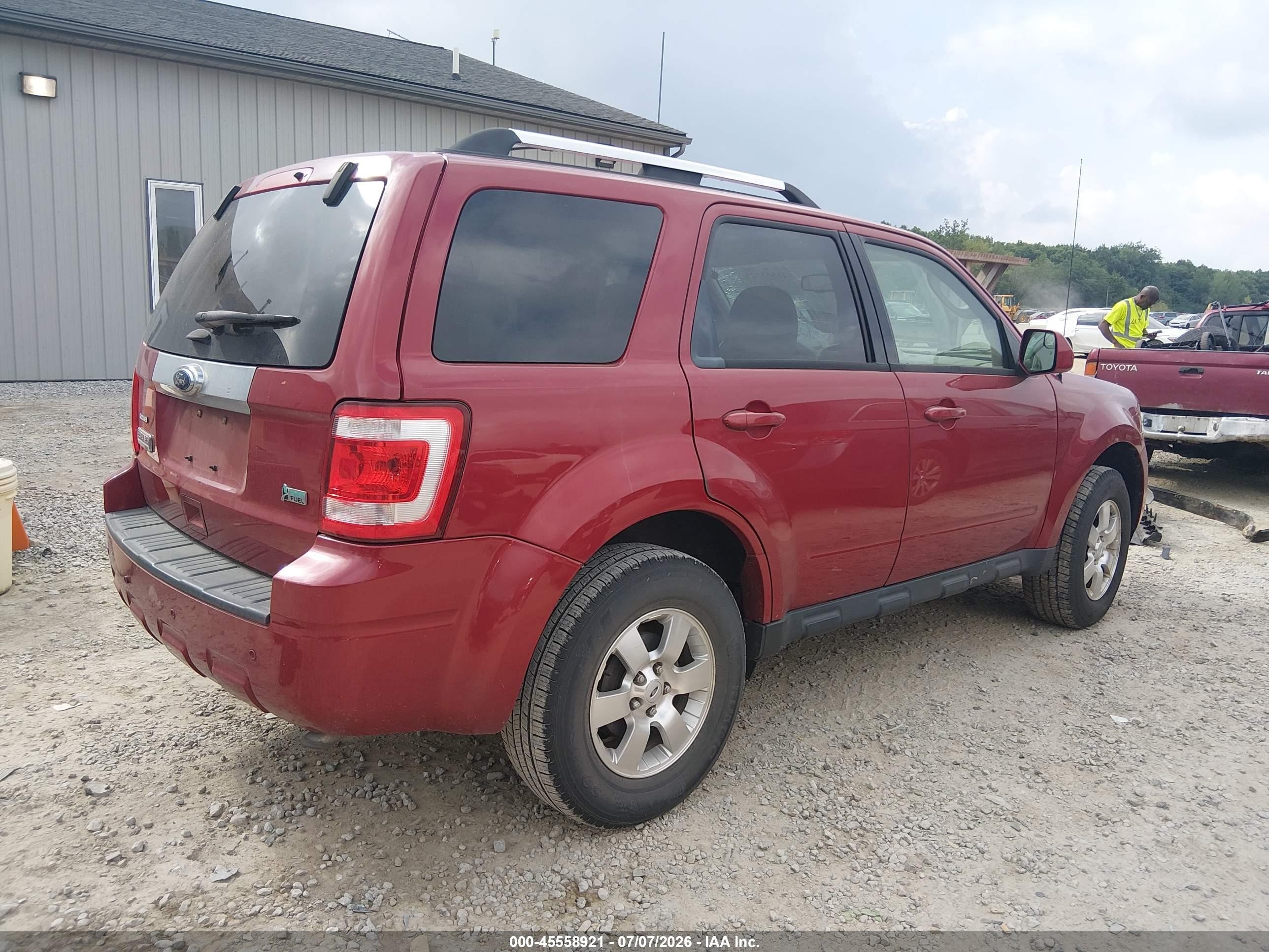 2011 Ford Escape Limited Красный vin: 1FMCU0EG7BKC16048