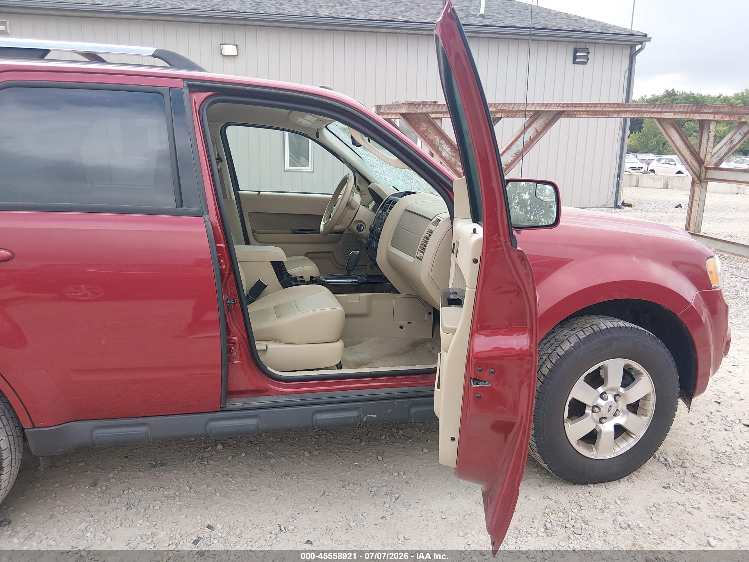 2011 Ford Escape Limited Красный vin: 1FMCU0EG7BKC16048