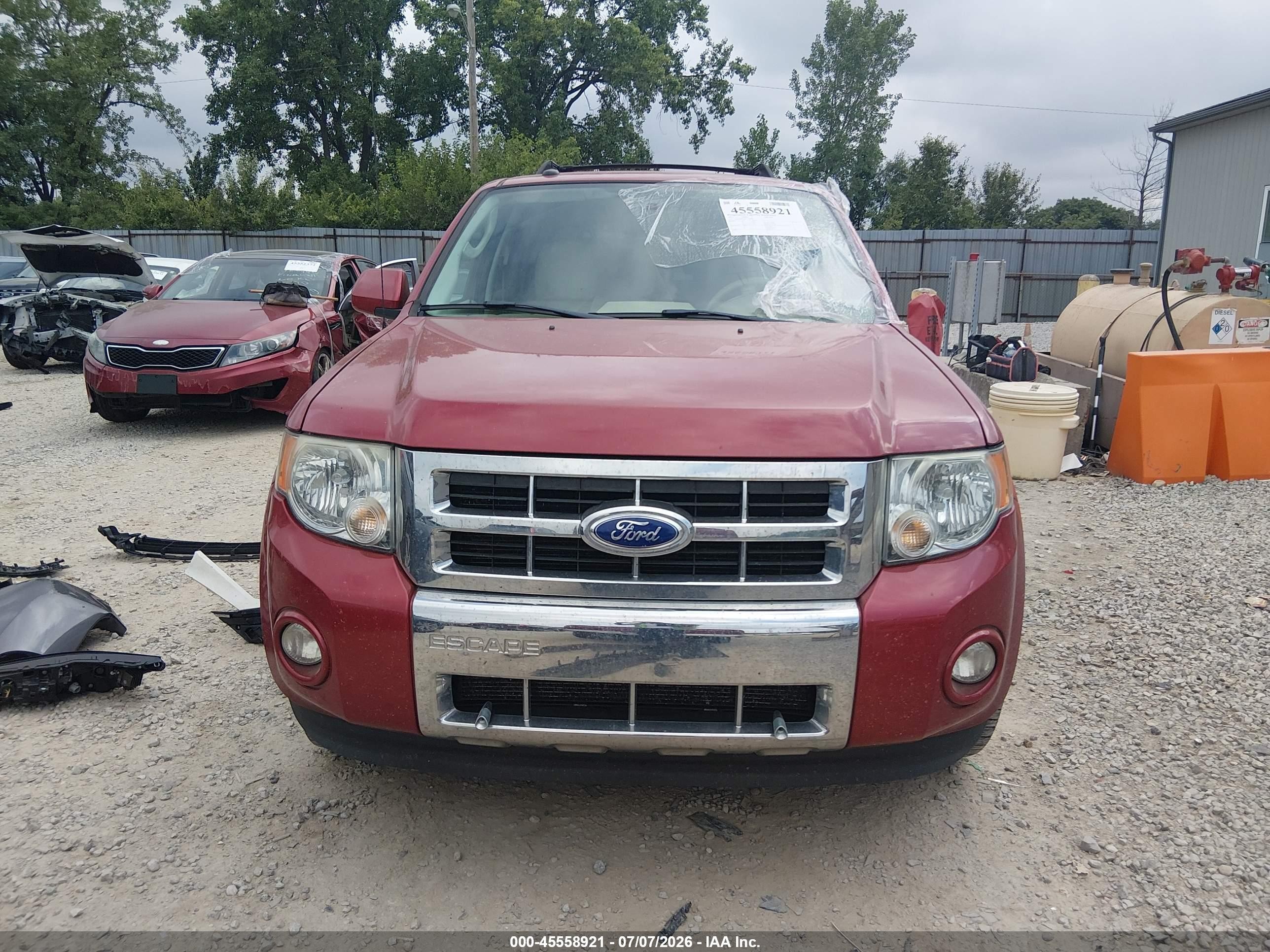 2011 Ford Escape Limited Красный vin: 1FMCU0EG7BKC16048