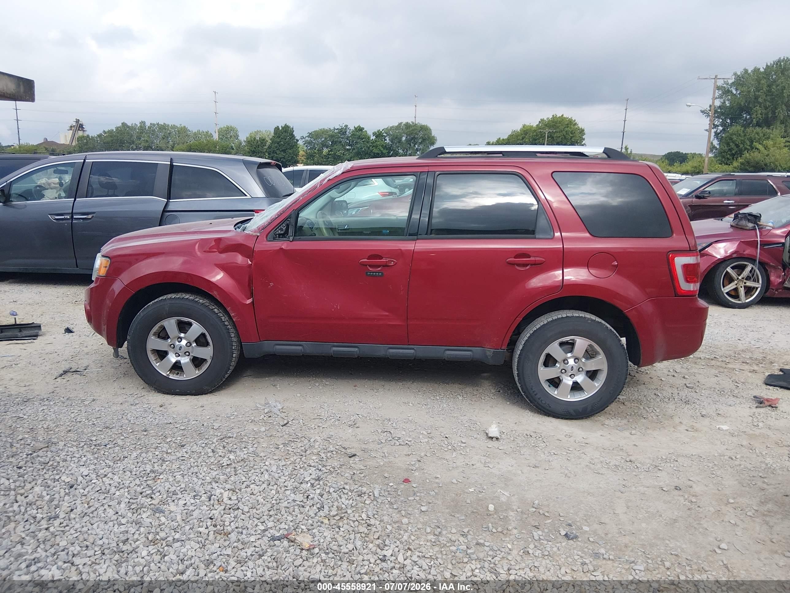 2011 Ford Escape Limited Красный vin: 1FMCU0EG7BKC16048