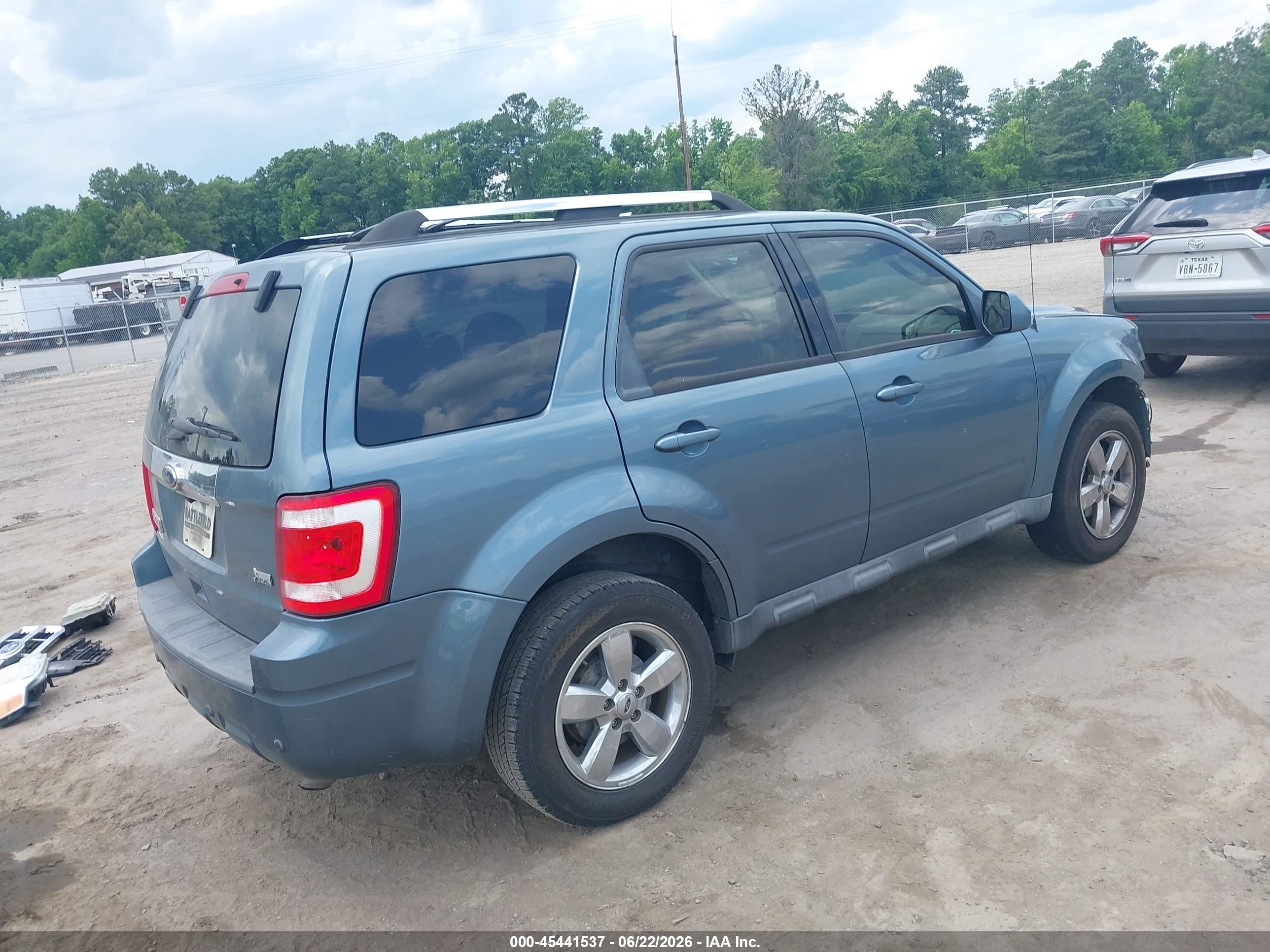 2011 Ford Escape Limited Blue vin: 1FMCU0EG7BKC28460