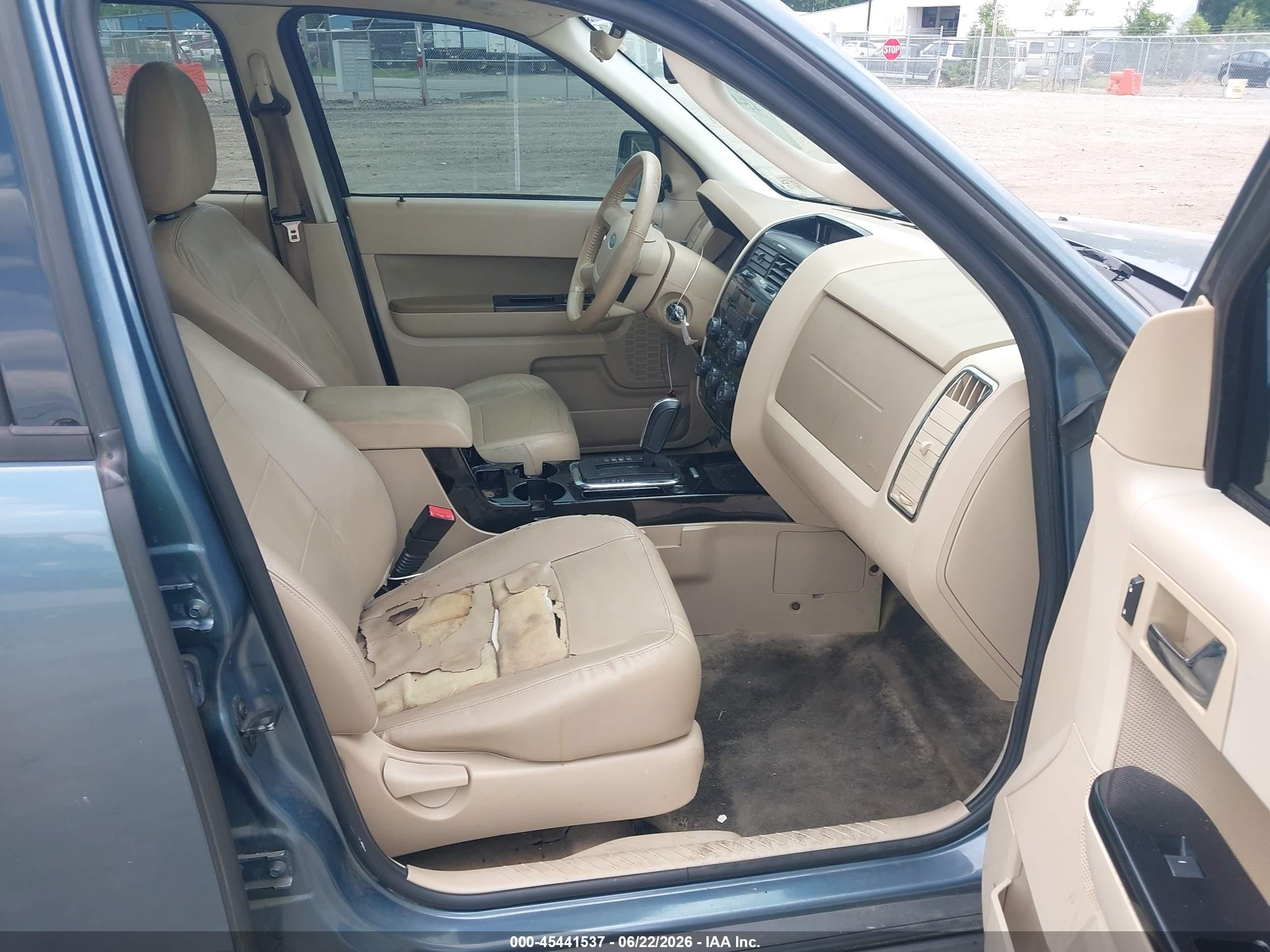 2011 Ford Escape Limited Blue vin: 1FMCU0EG7BKC28460