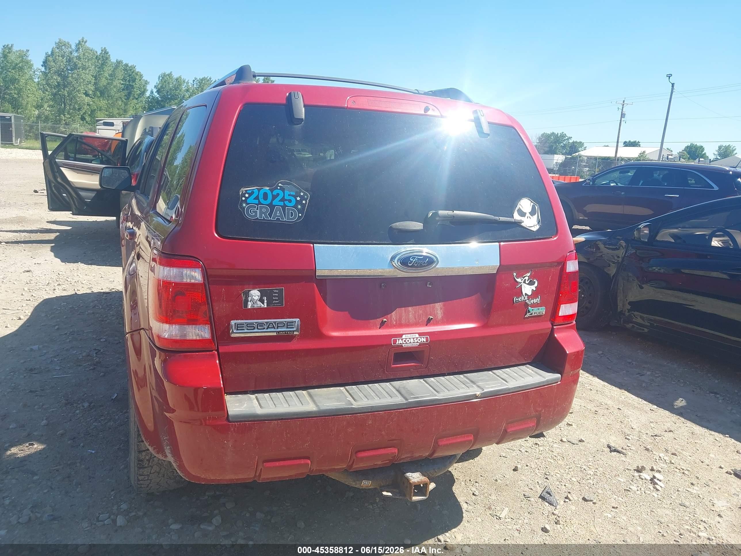 2011 Ford Escape Limited Red vin: 1FMCU0EG8BKB73680