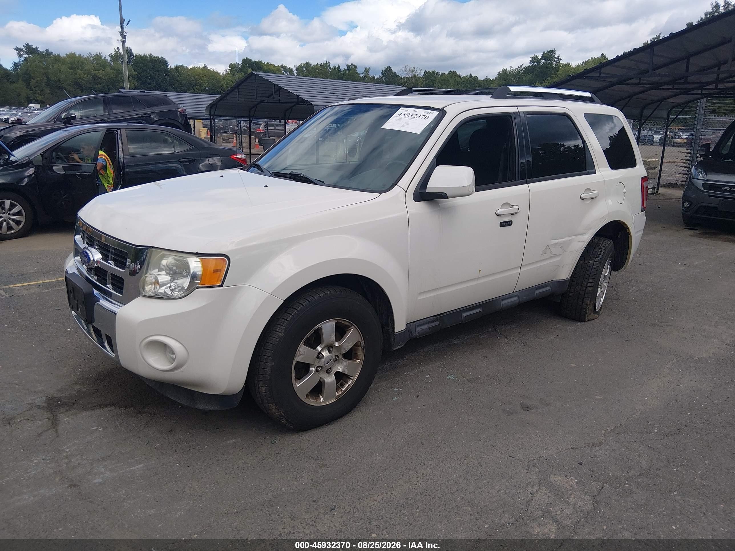 2011 Ford Escape Limited White vin: 1FMCU0EG8BKB94321