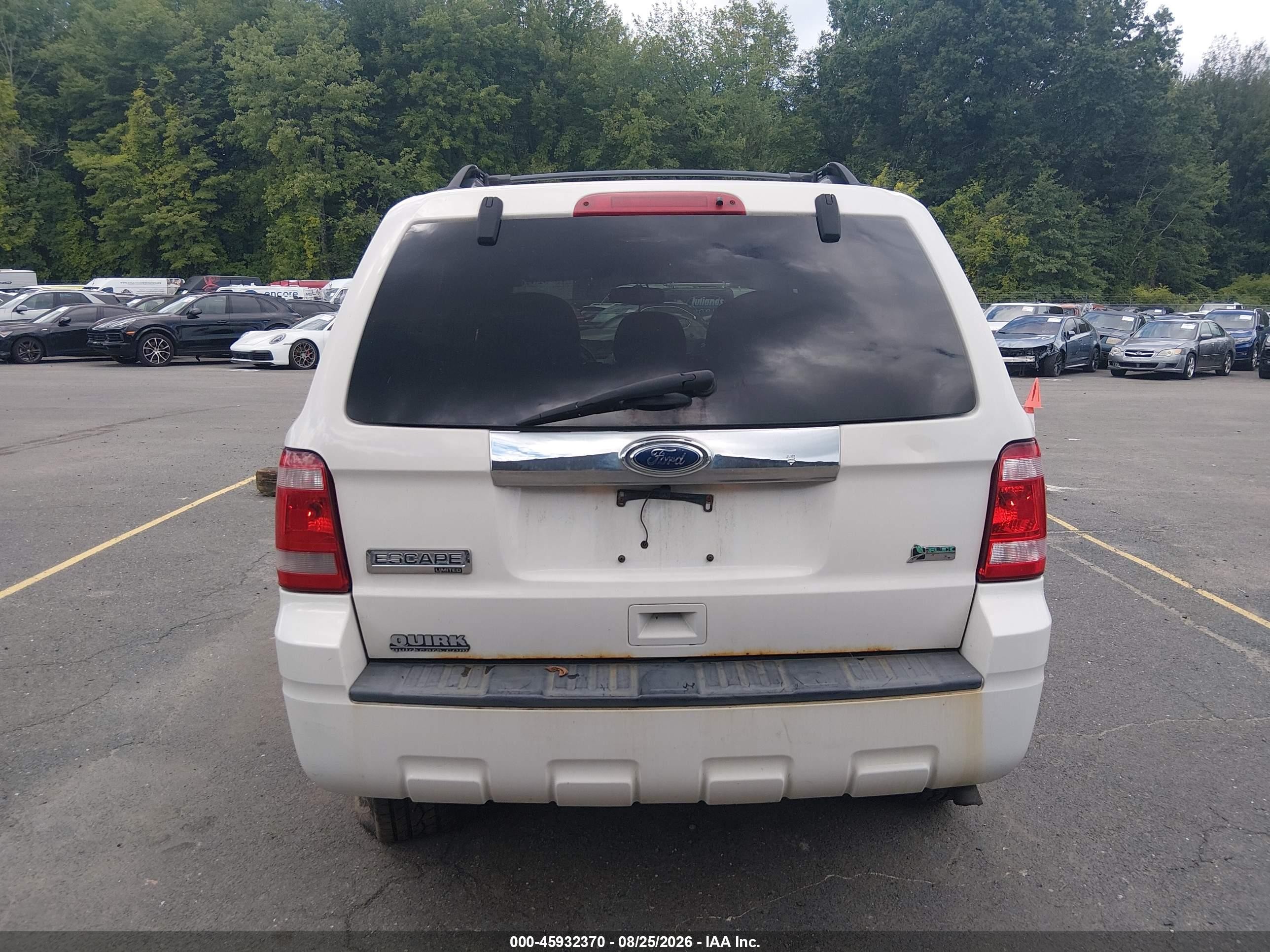 2011 Ford Escape Limited White vin: 1FMCU0EG8BKB94321