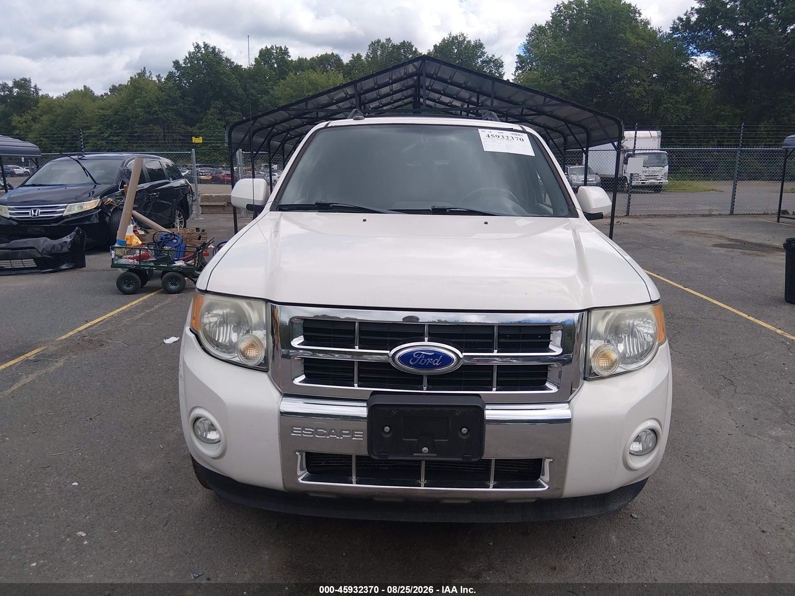 2011 Ford Escape Limited White vin: 1FMCU0EG8BKB94321