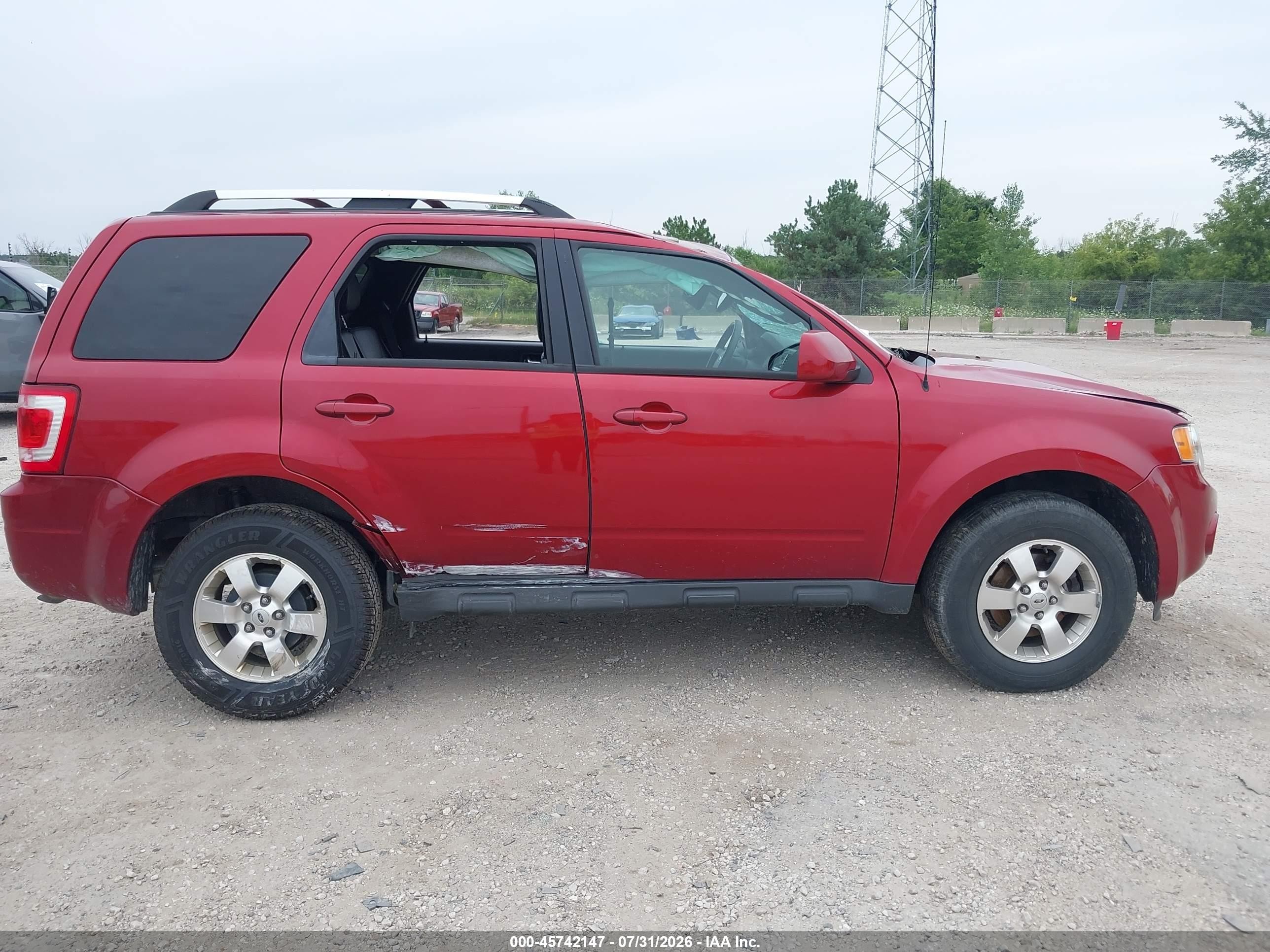 2012 Ford Escape Limited Red vin: 1FMCU0EG8CKA58658