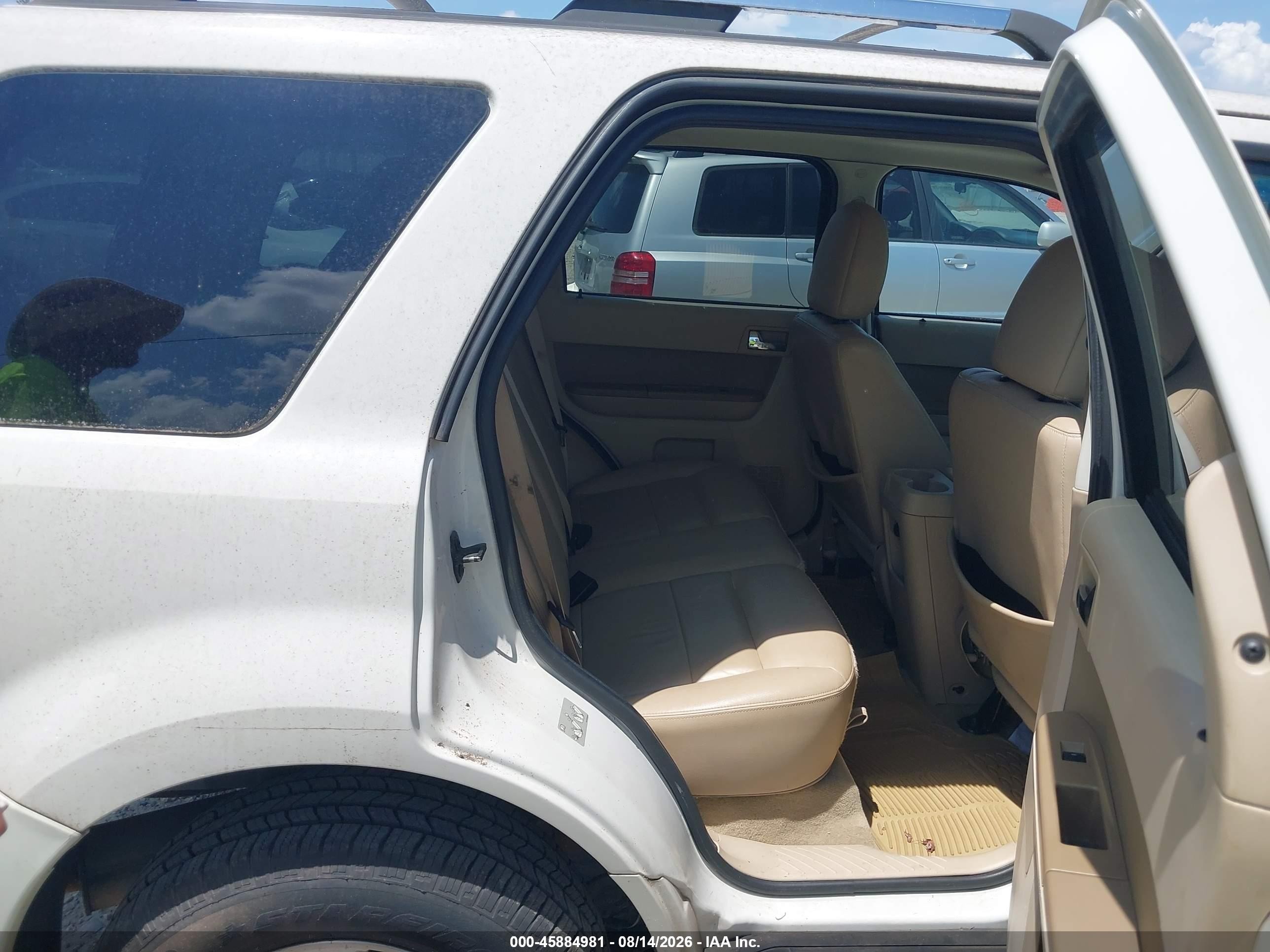 2010 Ford Escape Limited White vin: 1FMCU0EG9AKC82177