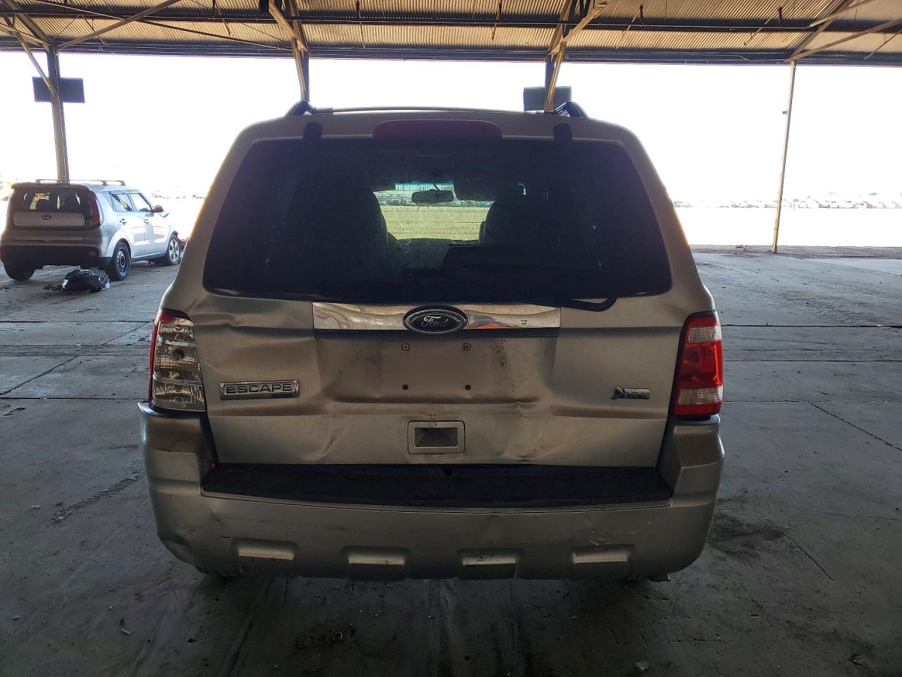 2011 Ford Escape Silver vin: 1FMCU0EG9BKA16823