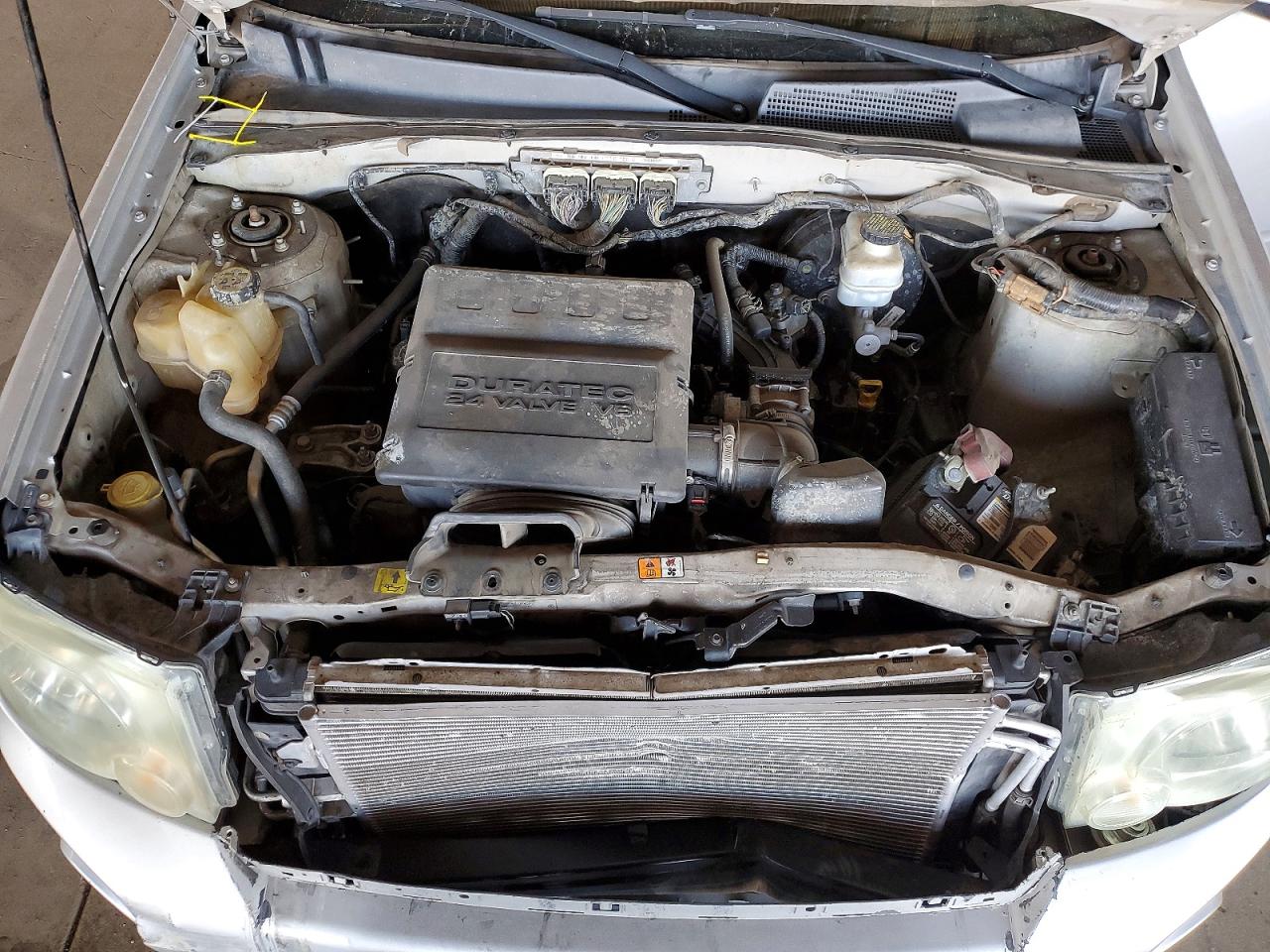 2011 Ford Escape Silver vin: 1FMCU0EG9BKA16823