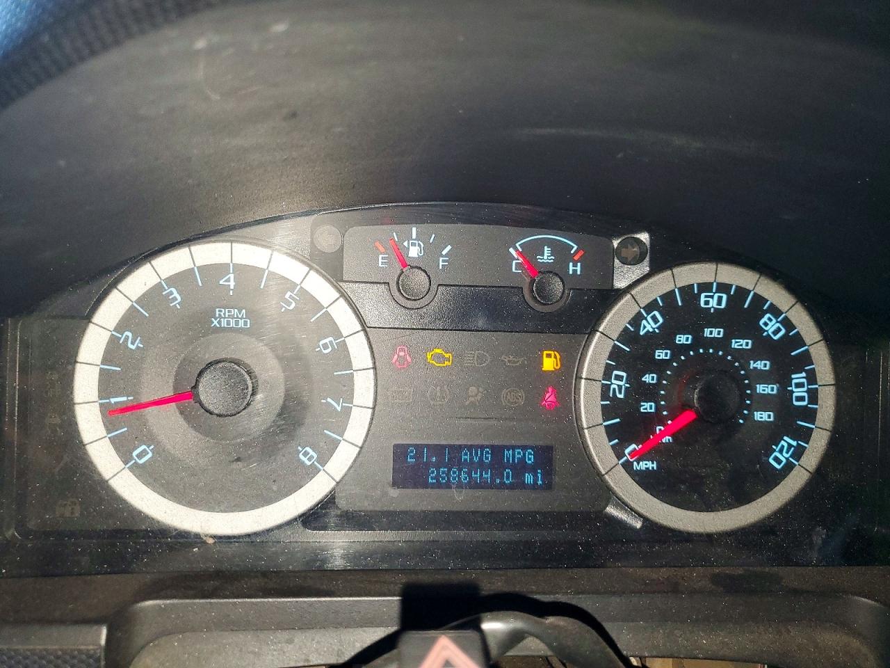 2011 Ford Escape Silver vin: 1FMCU0EG9BKA16823