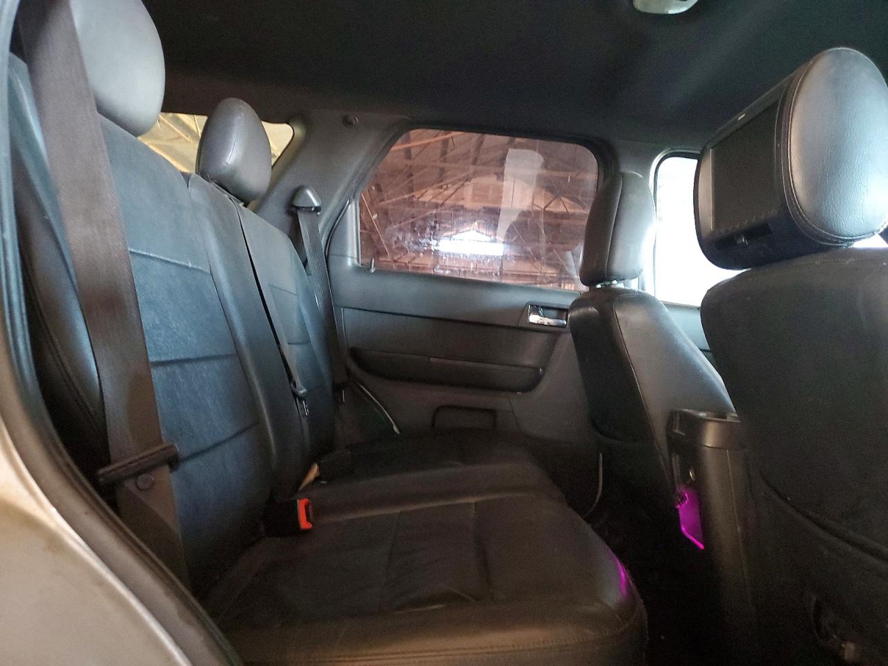 2011 Ford Escape Silver vin: 1FMCU0EG9BKA16823