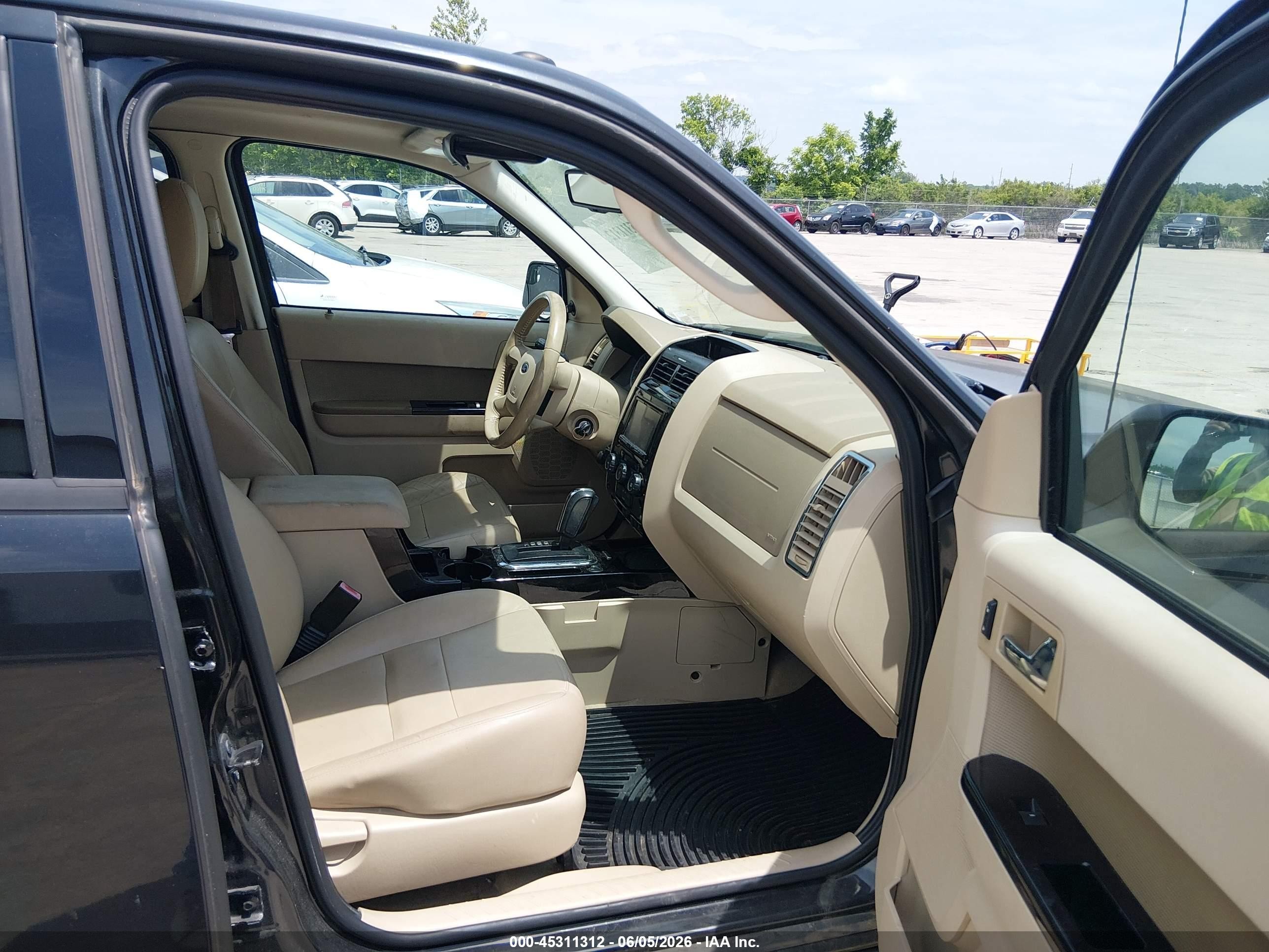 2011 Ford Escape Limited Black vin: 1FMCU0EG9BKA21763