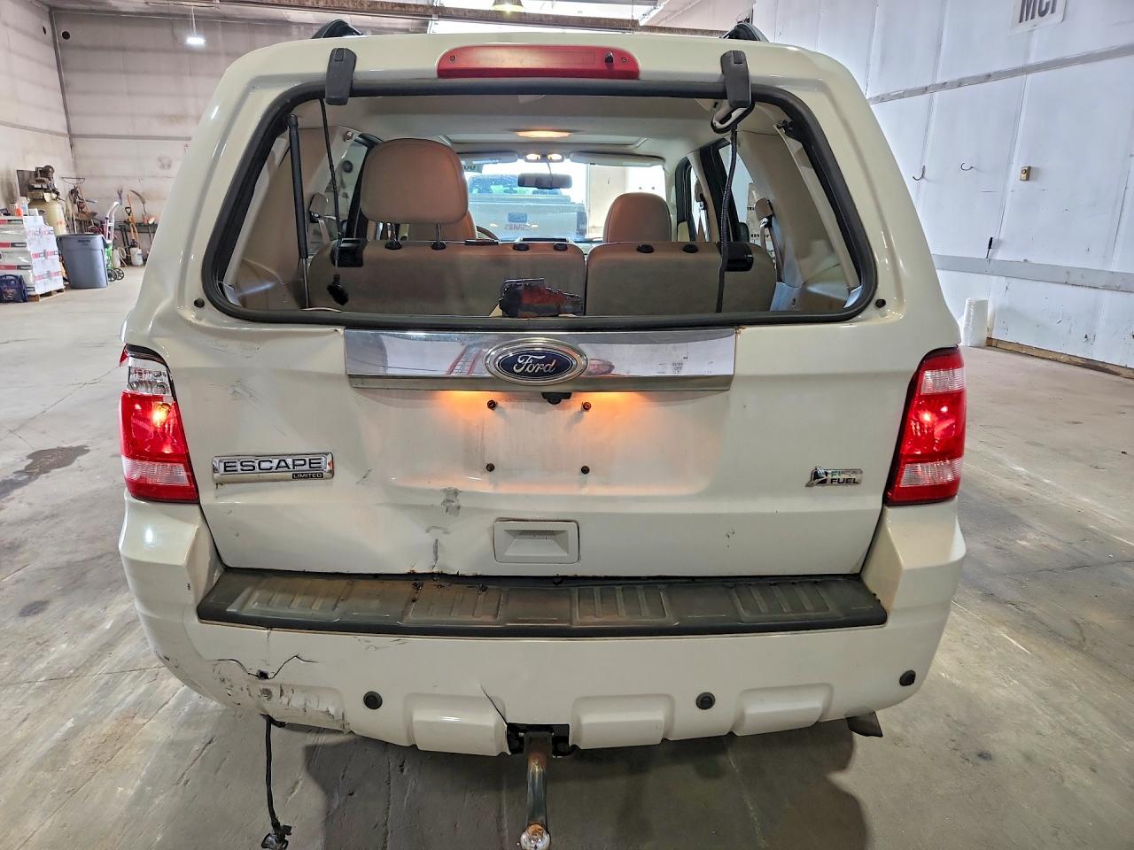 2010 Ford Escape Limited White vin: 1FMCU0EGXAKB80967