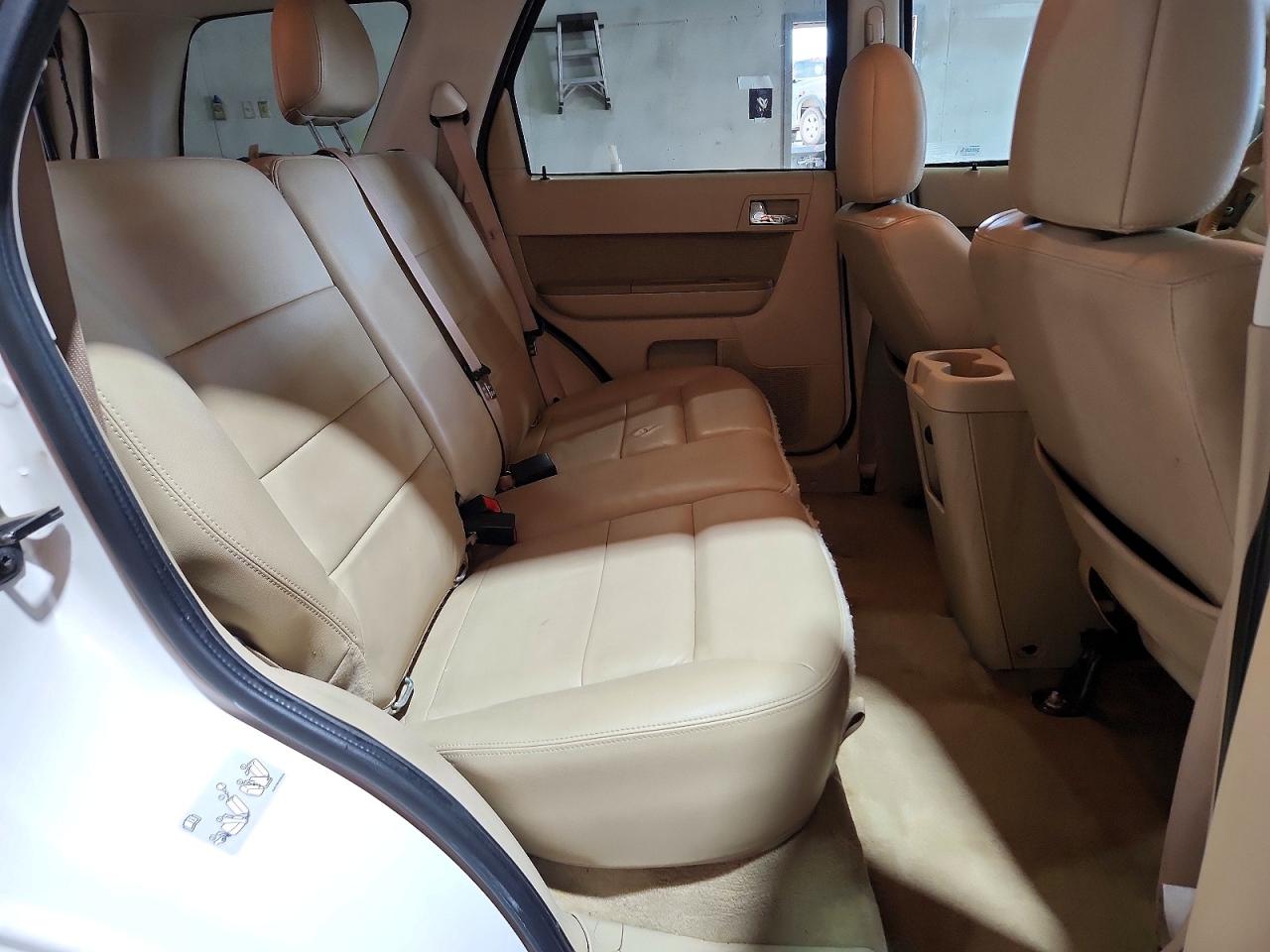 2010 Ford Escape Limited White vin: 1FMCU0EGXAKB80967