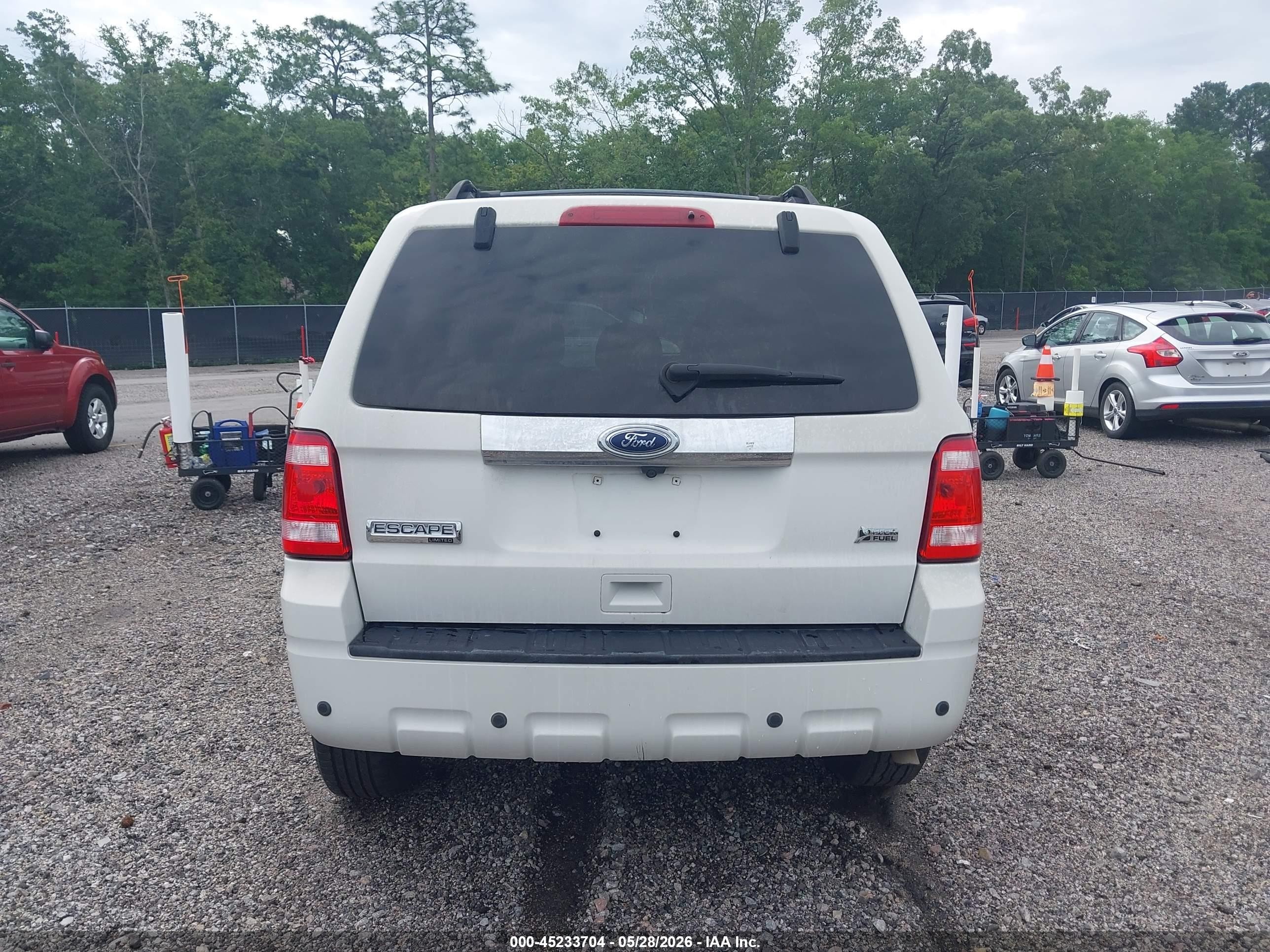 2010 Ford Escape Limited Белый vin: 1FMCU0EGXAKB92178