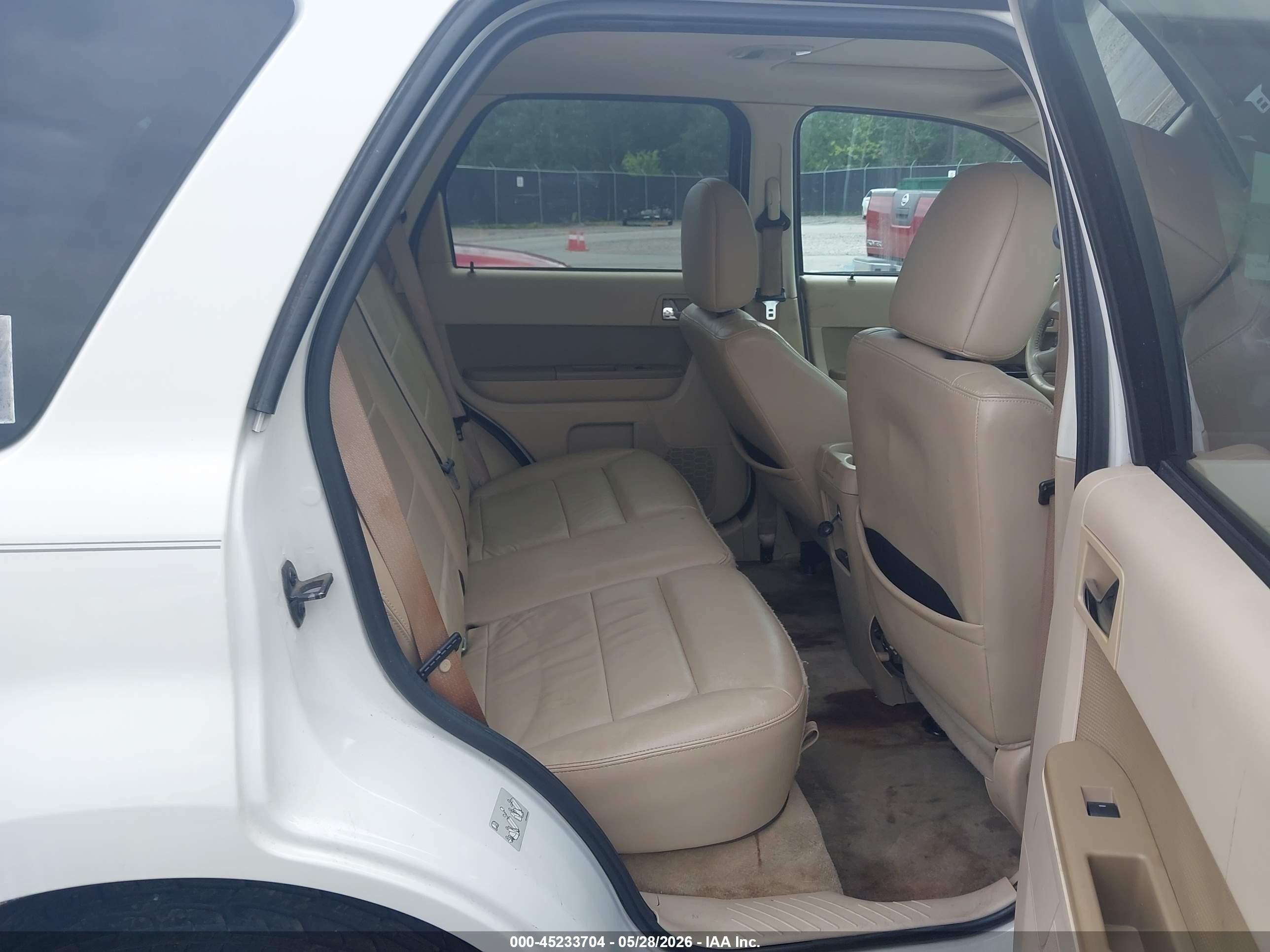 2010 Ford Escape Limited Белый vin: 1FMCU0EGXAKB92178