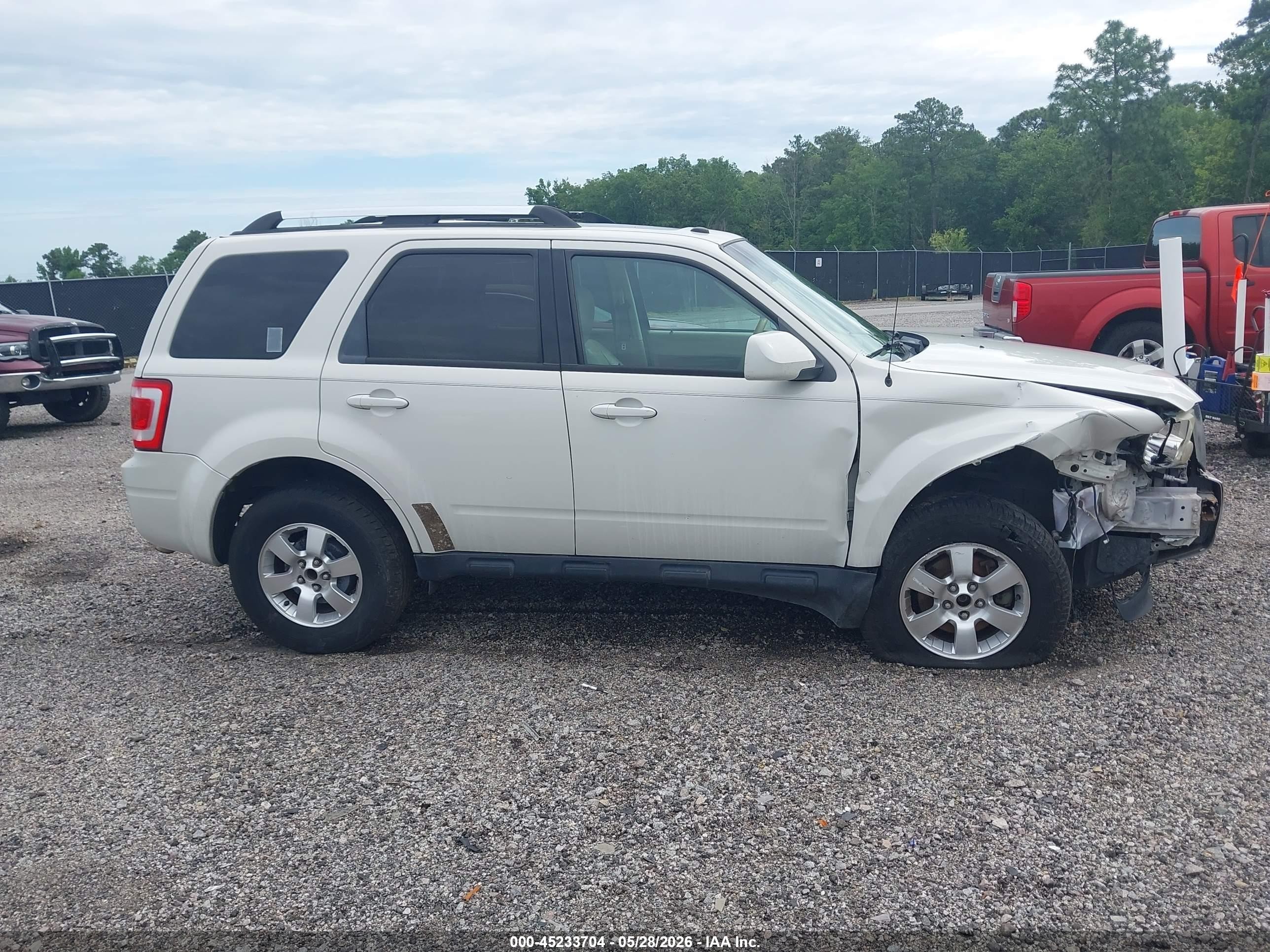 2010 Ford Escape Limited Белый vin: 1FMCU0EGXAKB92178